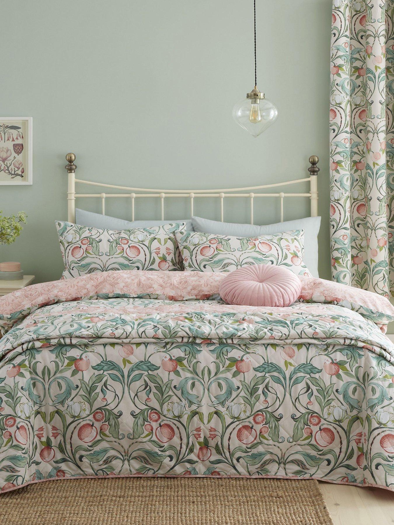 catherine-lansfield-clarence-floral-duvet-cover-set