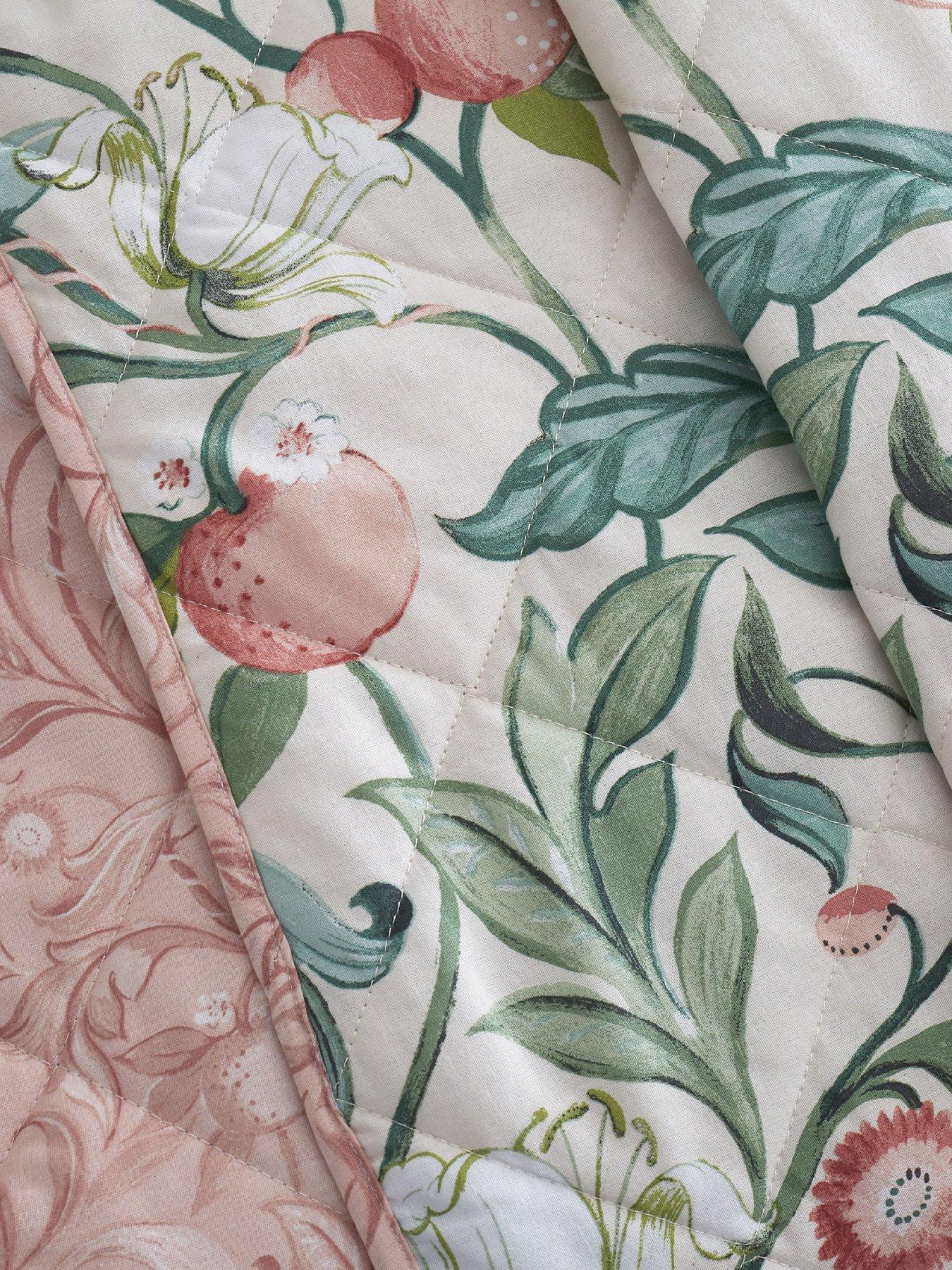 Image 3 of 3 of Catherine Lansfield Clarence Floral Bedspread Throw