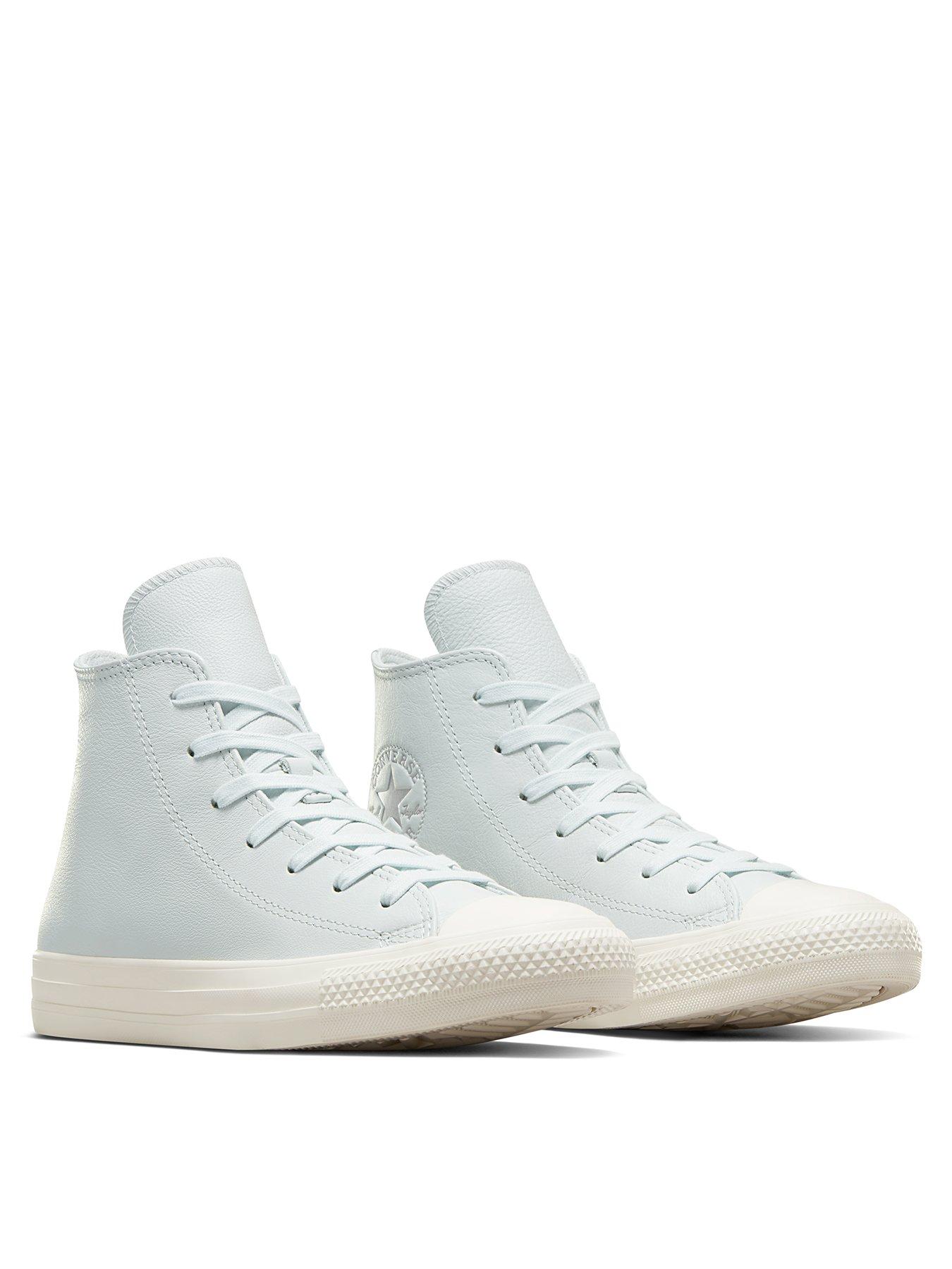 Light blue best sale chuck taylors