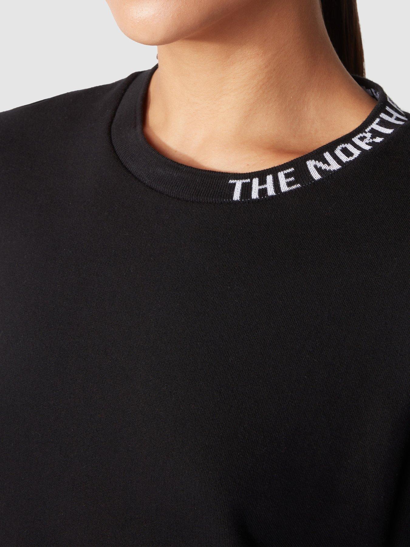 the-north-face-womens-zumu-crew-blackoutfit