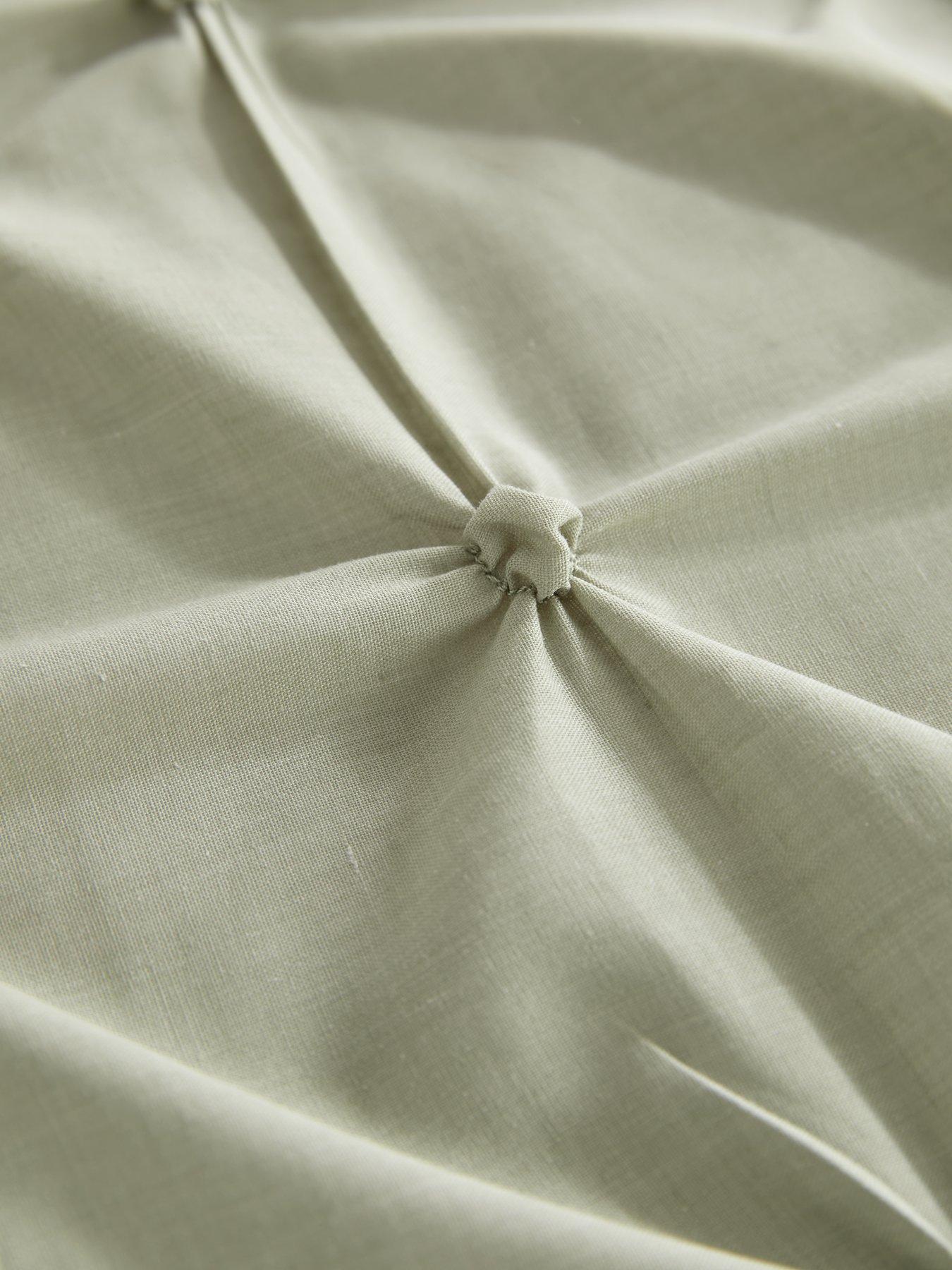 very-home-pleated-duvet-covernbspset-greendetail