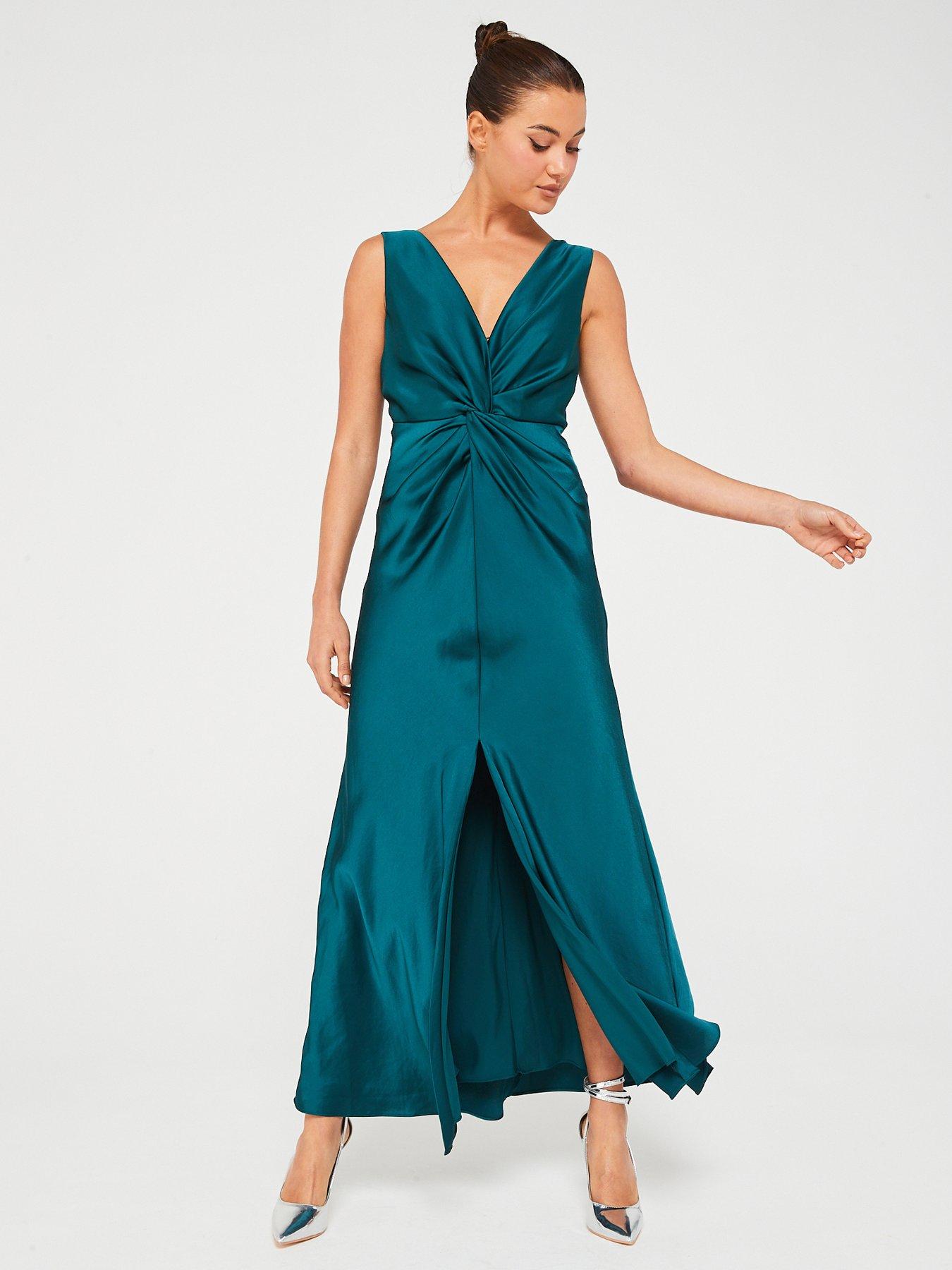 Minimalist Twist Trim Deep V Sleeveless Split Open Back Maxi Dress - B –  Trendy & Unique