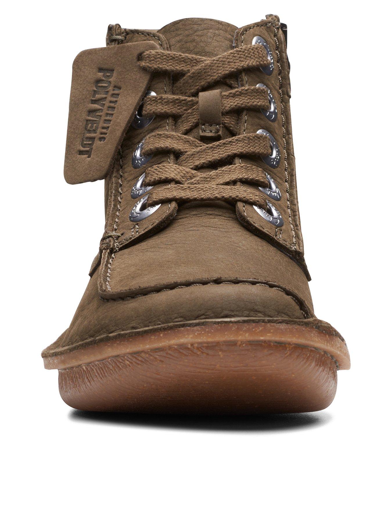 Clarks deals polyveldt boots