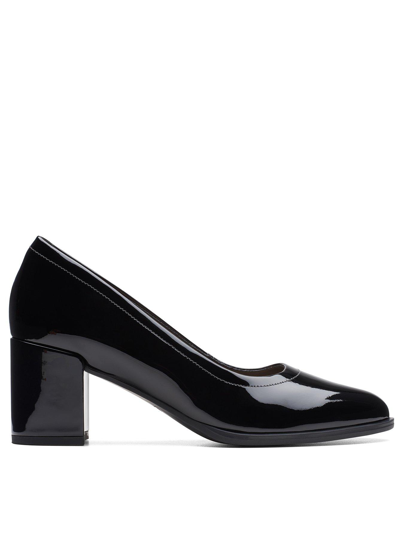 undefined Clarks Freva55 Court Wide Fit Shoes - Black Pat