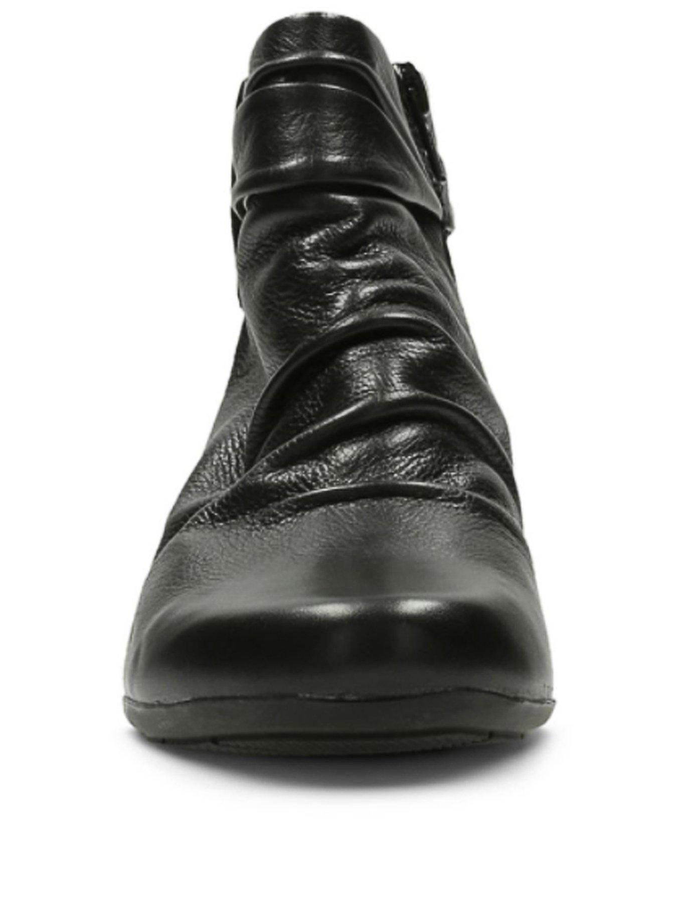 Clarks Clarks Matron Ella Extra Wide Fit Boots Black Leather