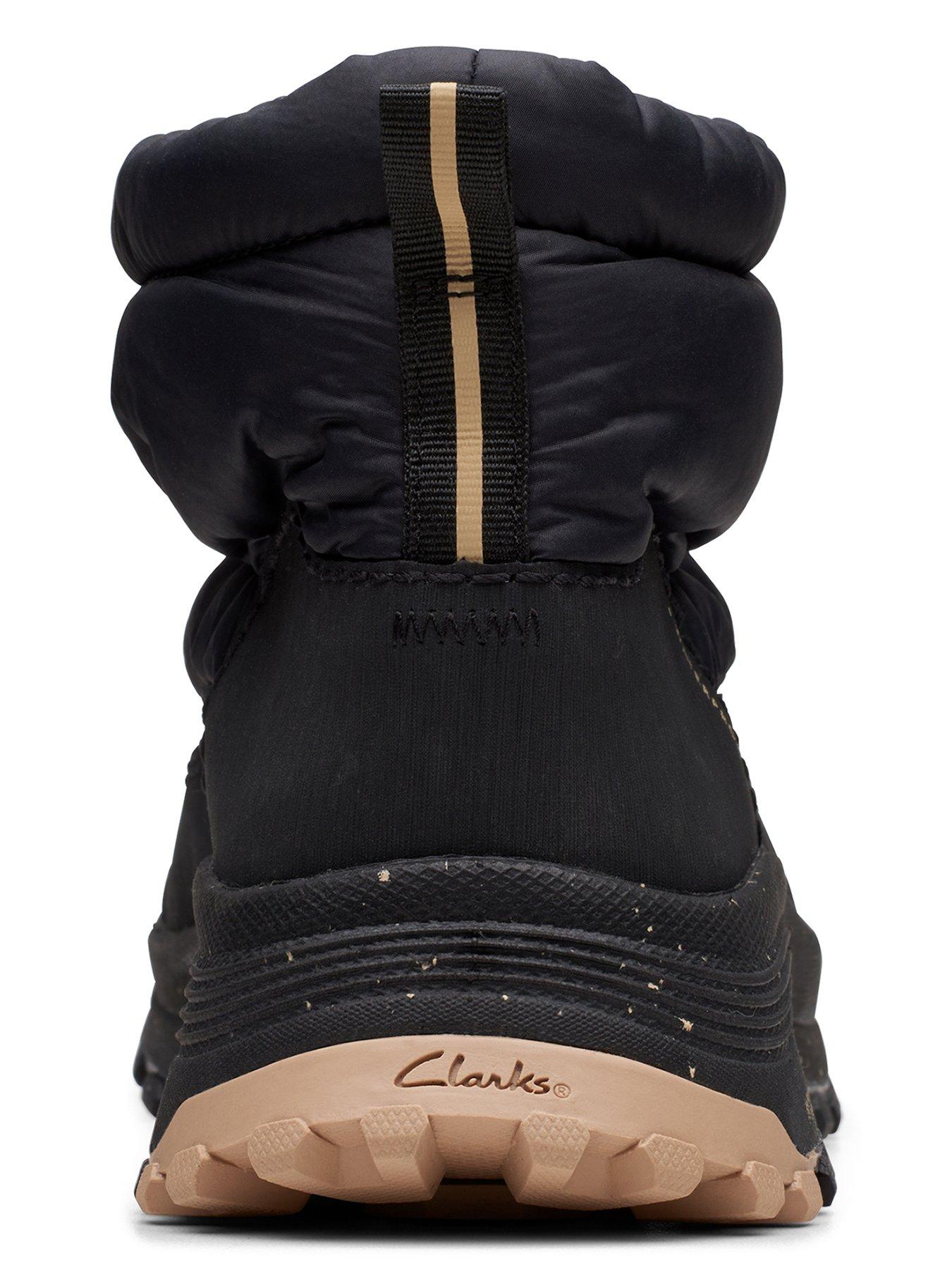 Clarks snow 2024 boots ladies