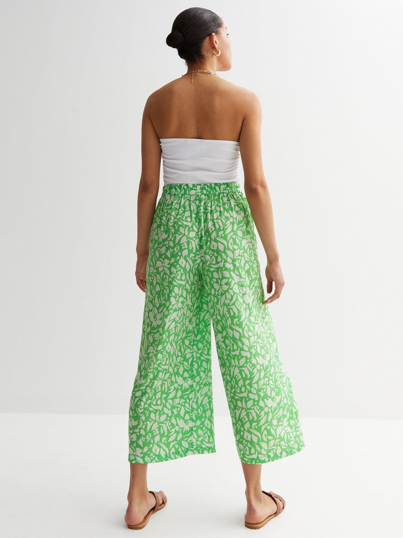 new-look-pattern-leaf-cropped-pants-printstillFront