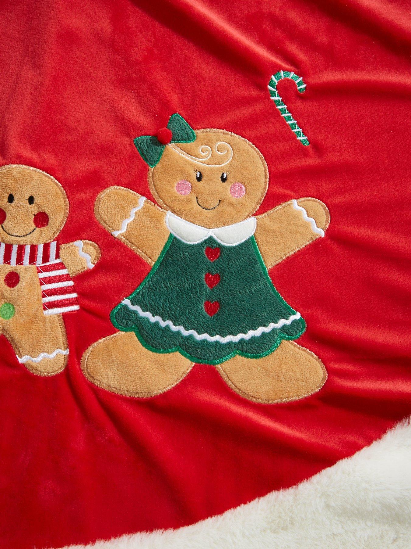 three-kings-gingerbread-family-christmasnbsptree-skirt-116-cmoutfit