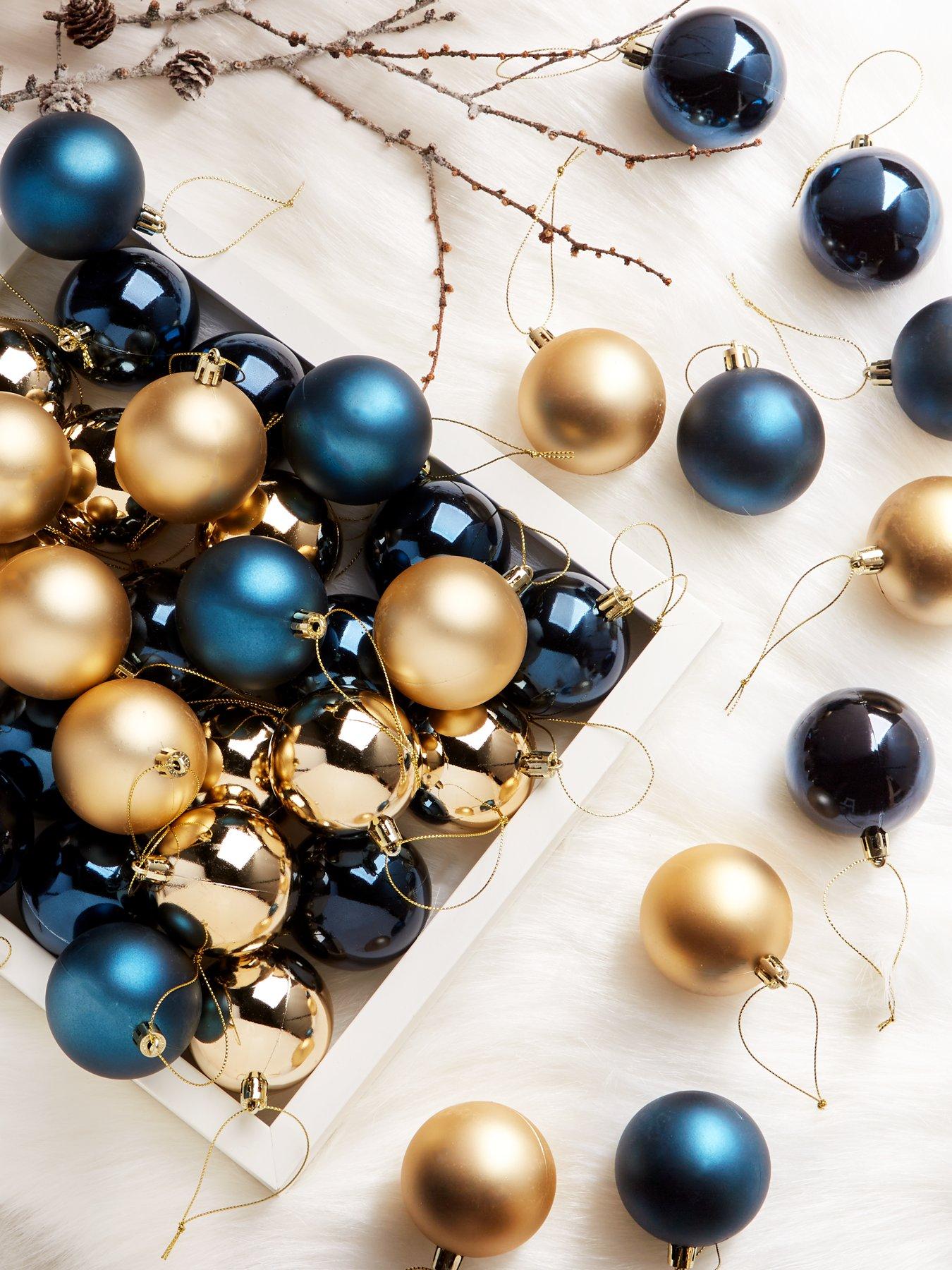 everyday-pack-of-50-blue-and-gold-christmas-treenbspbaublesback