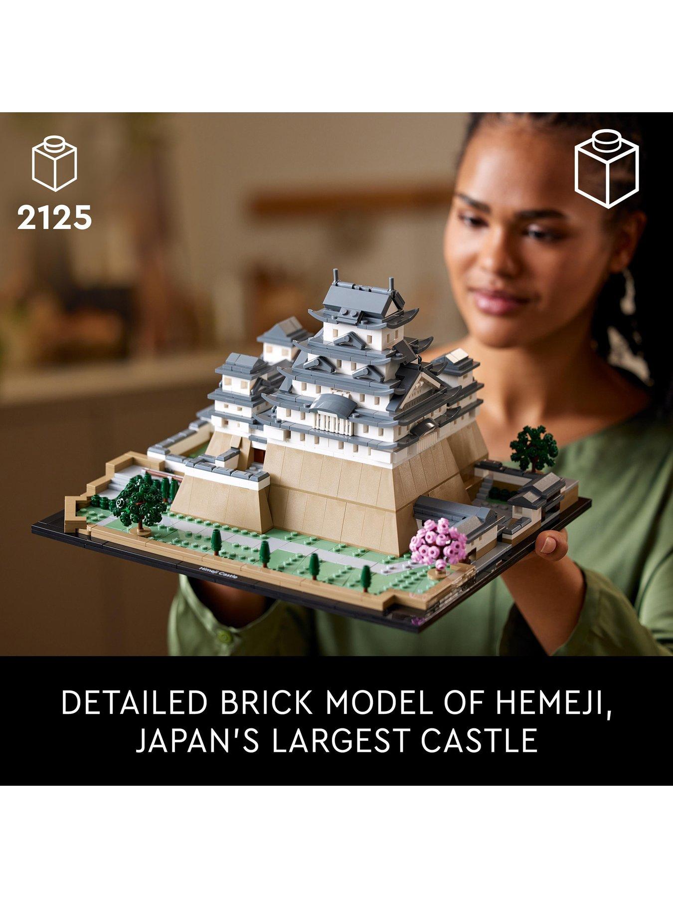lego-architecture-himeji-castle-building-set-21060back
