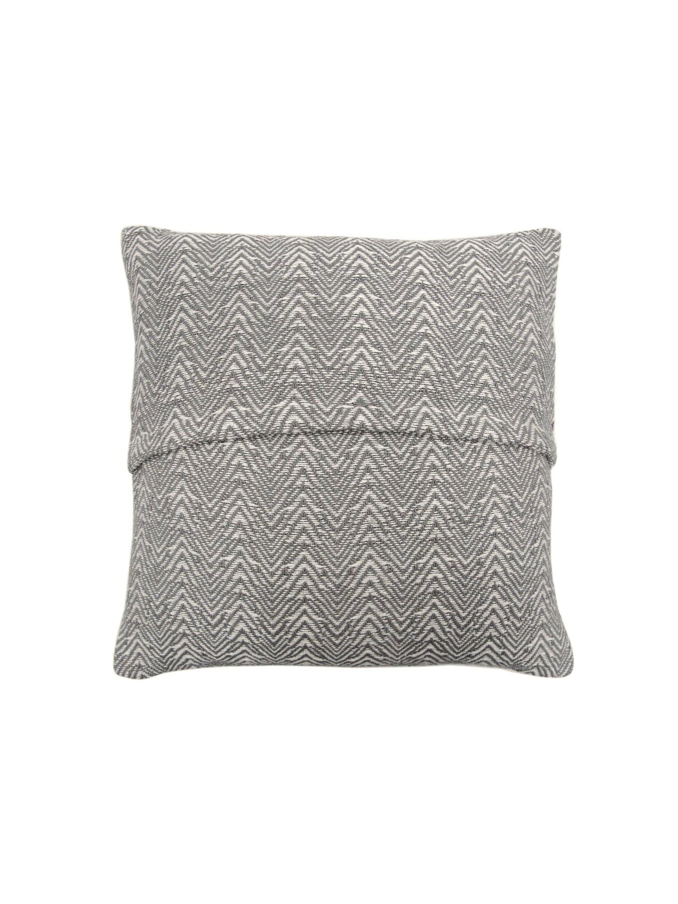 appletree-herringbone-cushion-silverback