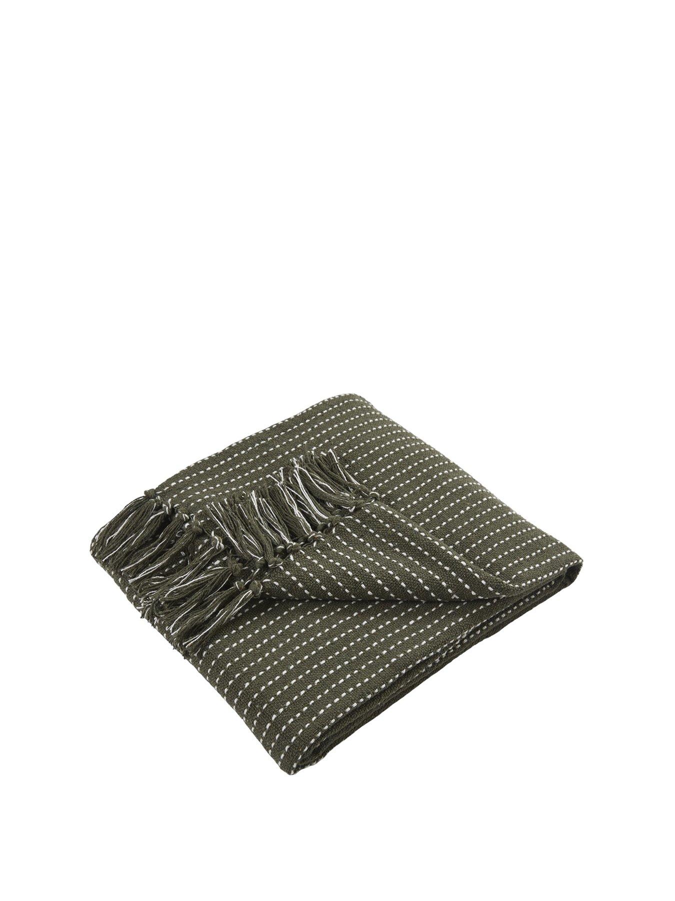 drift-home-quinn-throw-in-khaki