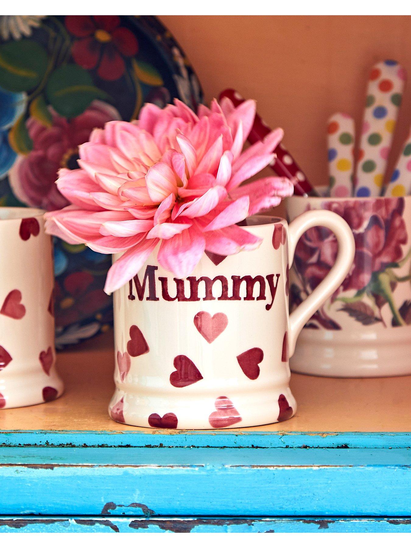 emma-bridgewater-pink-hearts-mummy-12-pint-mugdetail