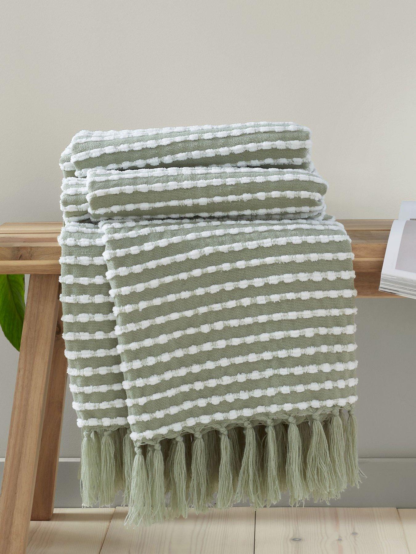 catherine-lansfield-stab-stitch-throw
