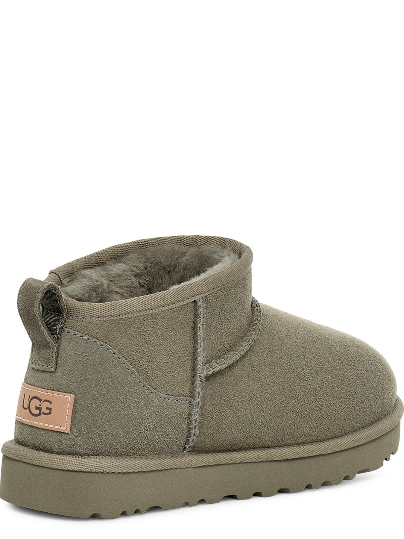 Ugg boots mini outlet khaki