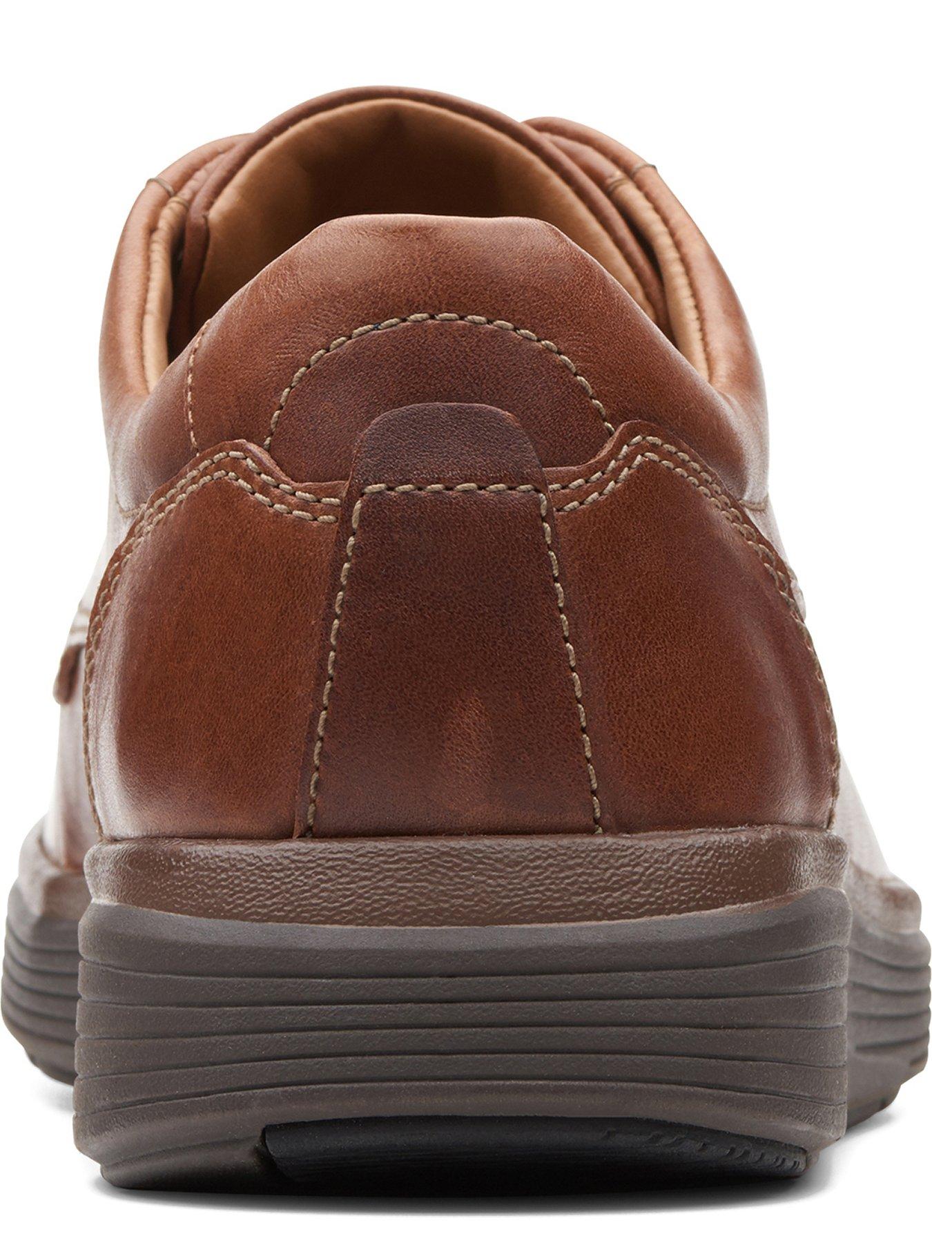 clarks-un-abode-ease-shoes-beigestillFront