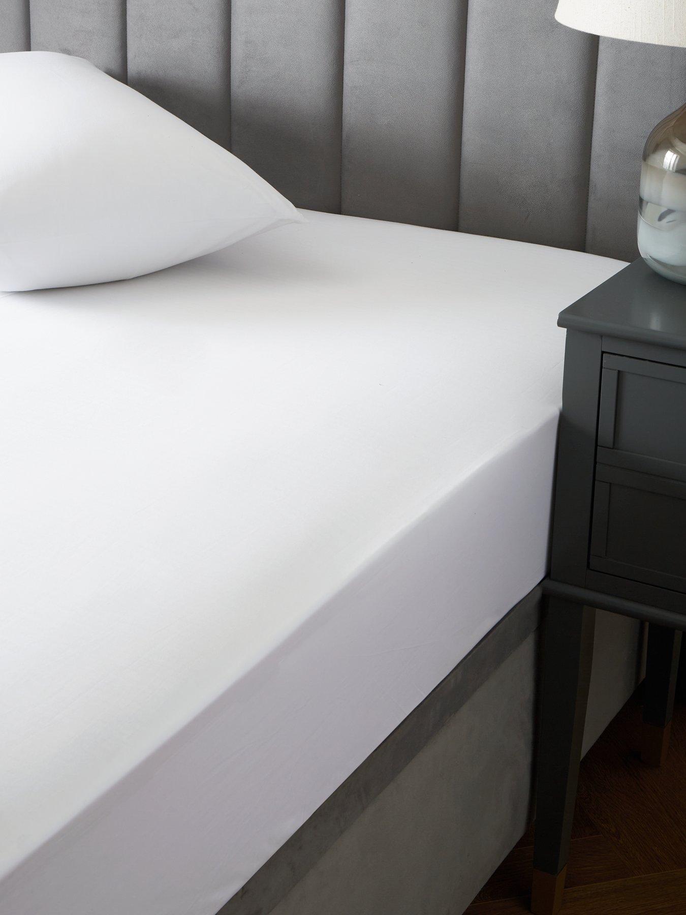 undefined Luxury 400 Thread Count Soft Touch Cotton Sateen 32 cm Extra Deep Fitted Sheet