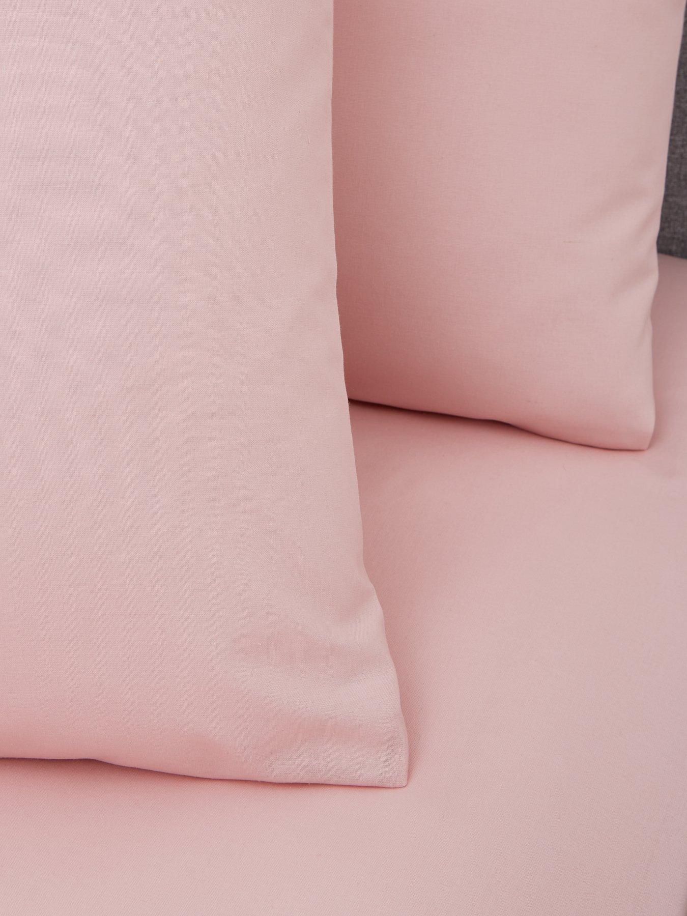 Image 4 of 4 of Everyday 144 Thread Count Standard Pillowcases