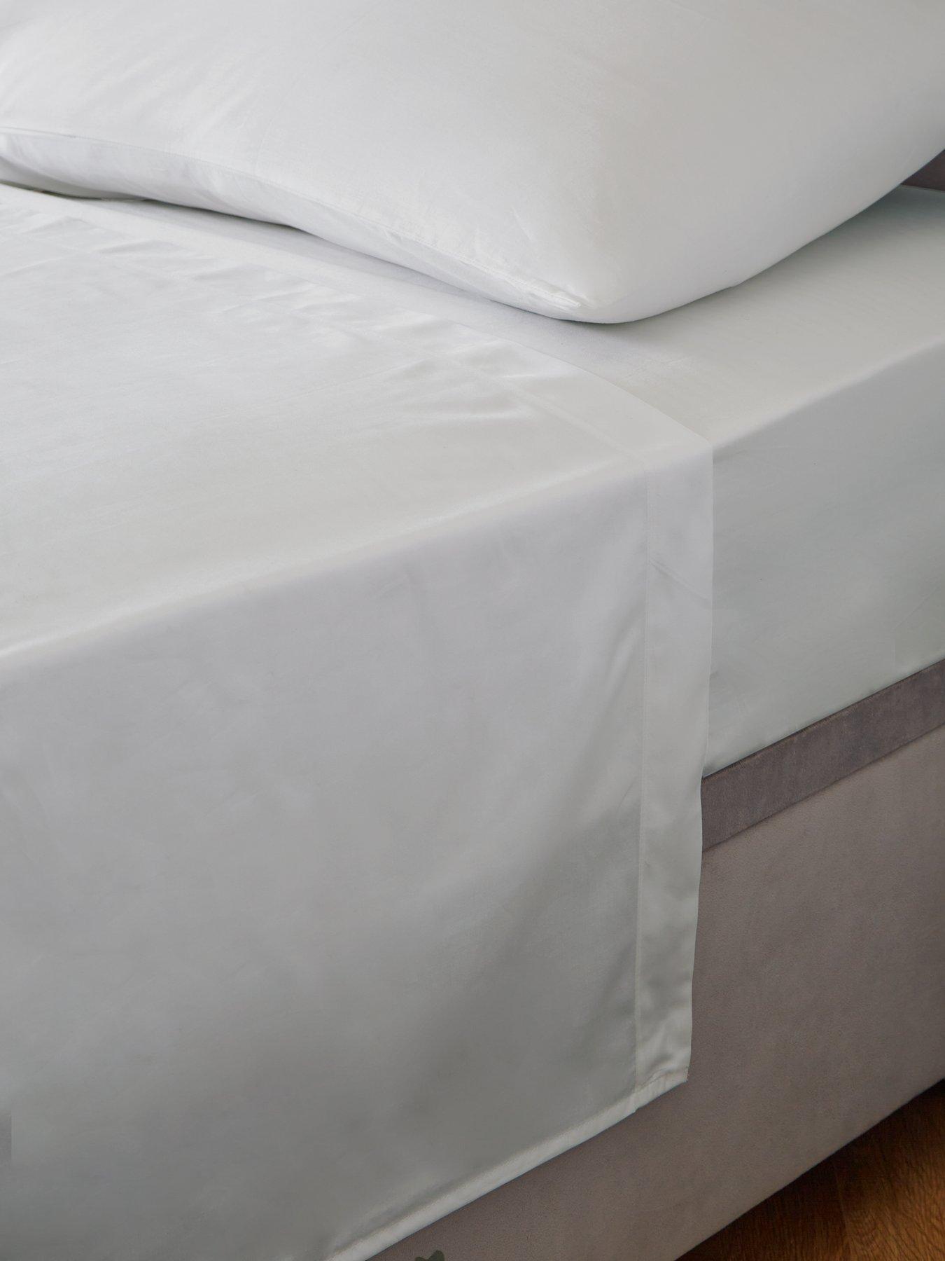 Image 1 of 2 of The Very Collection Luxury 400 Thread Count Soft Touch Cotton Sateen Flat Sheet