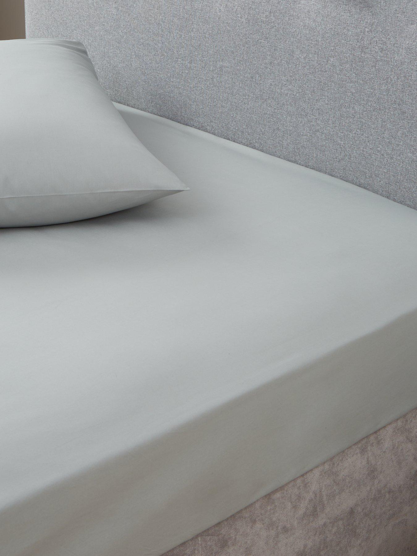 The Very Collection Easy Care Polycotton 25 cm Fitted Sheet