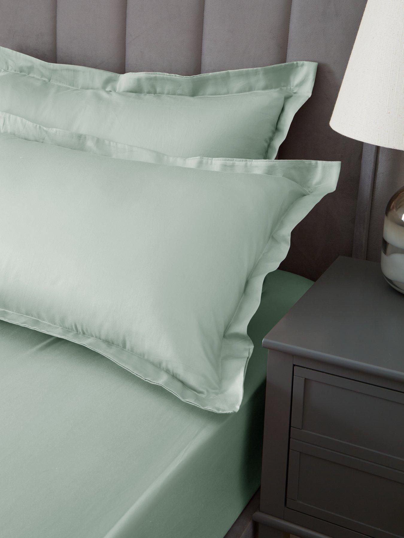 The Very Collection Luxury 400 Thread Count Soft Touch Cotton Sateen Oxford Pillowcase Pair