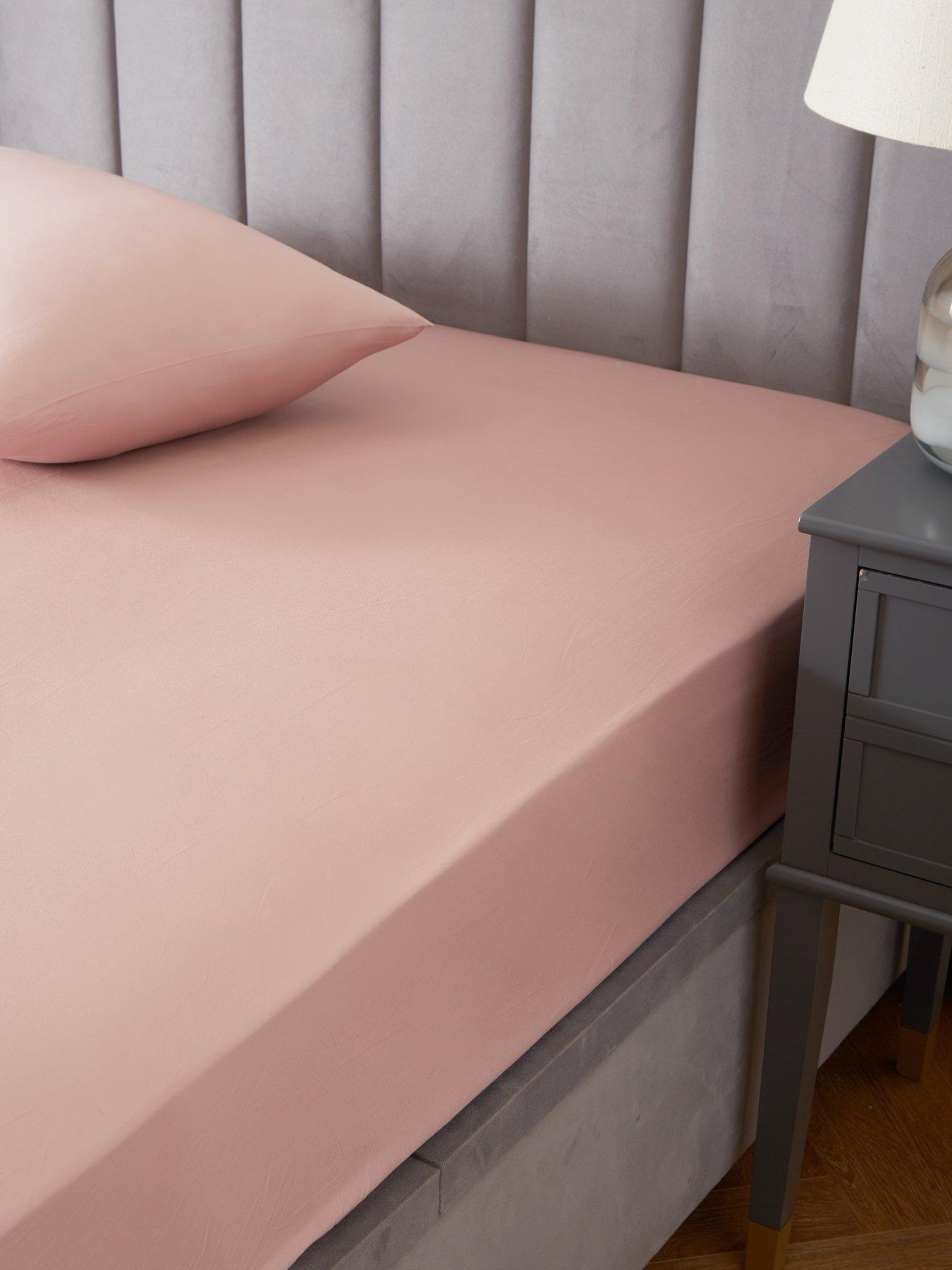 undefined Luxury 400 Thread Count Soft Touch Cotton Sateen 28 cm Deep Fitted Sheet