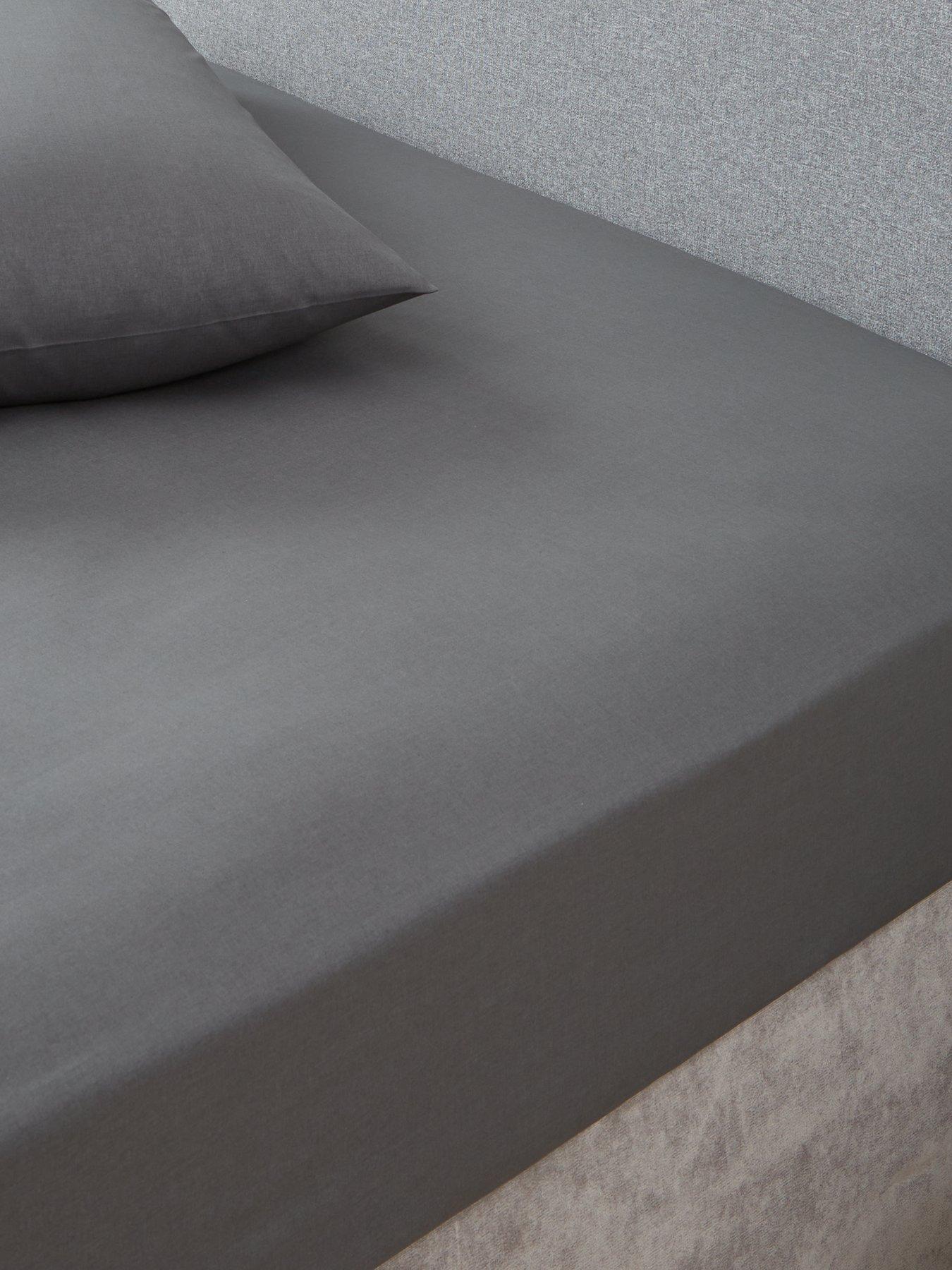 undefined Easy Care Polycotton Extra Deep 32 cm Fitted Sheet