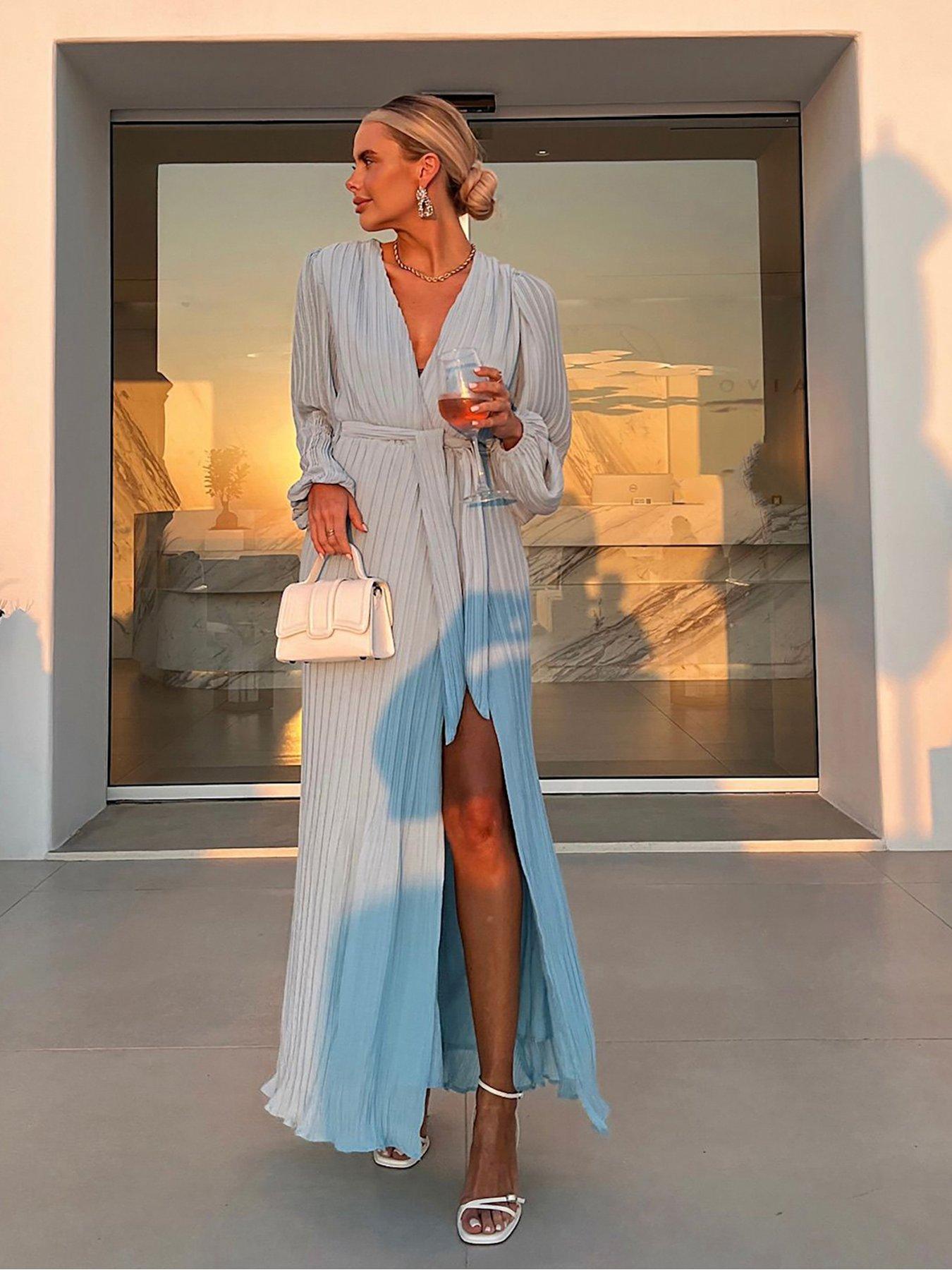 In The Style Perrie Sian Plisse Plunge Maxi Dress - Blue
