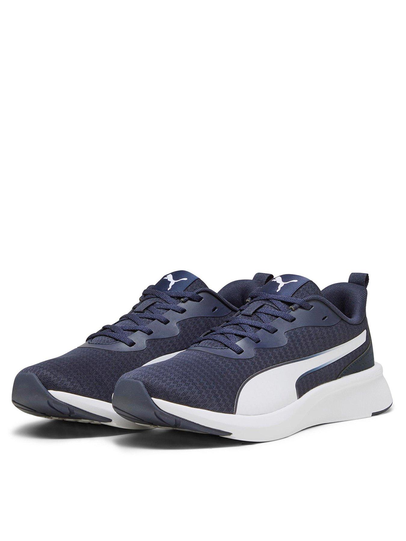 Navy blue store puma trainers