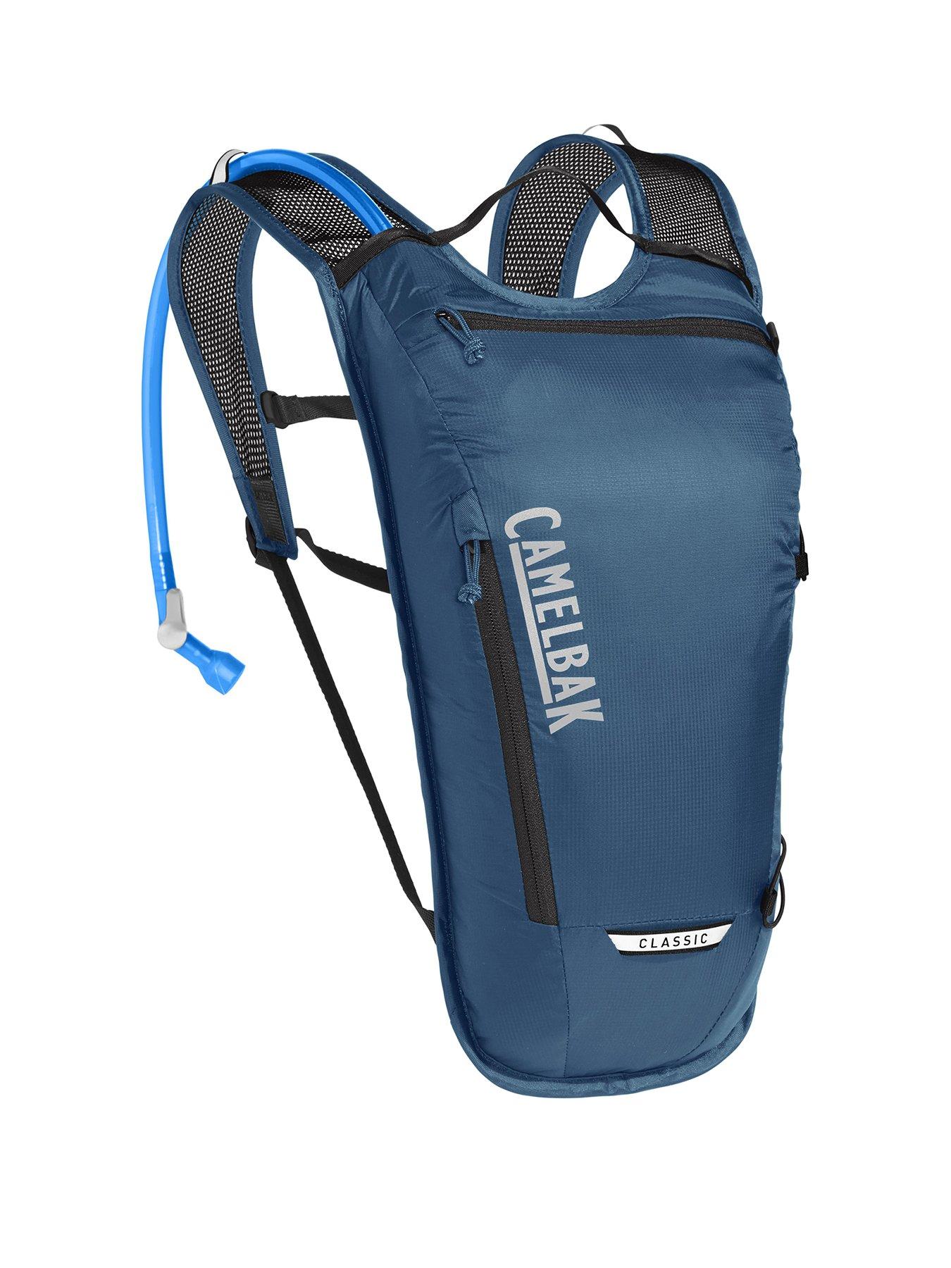 camelbak-classic-light-hydration-pack-4l-with-2l-reservoirfront