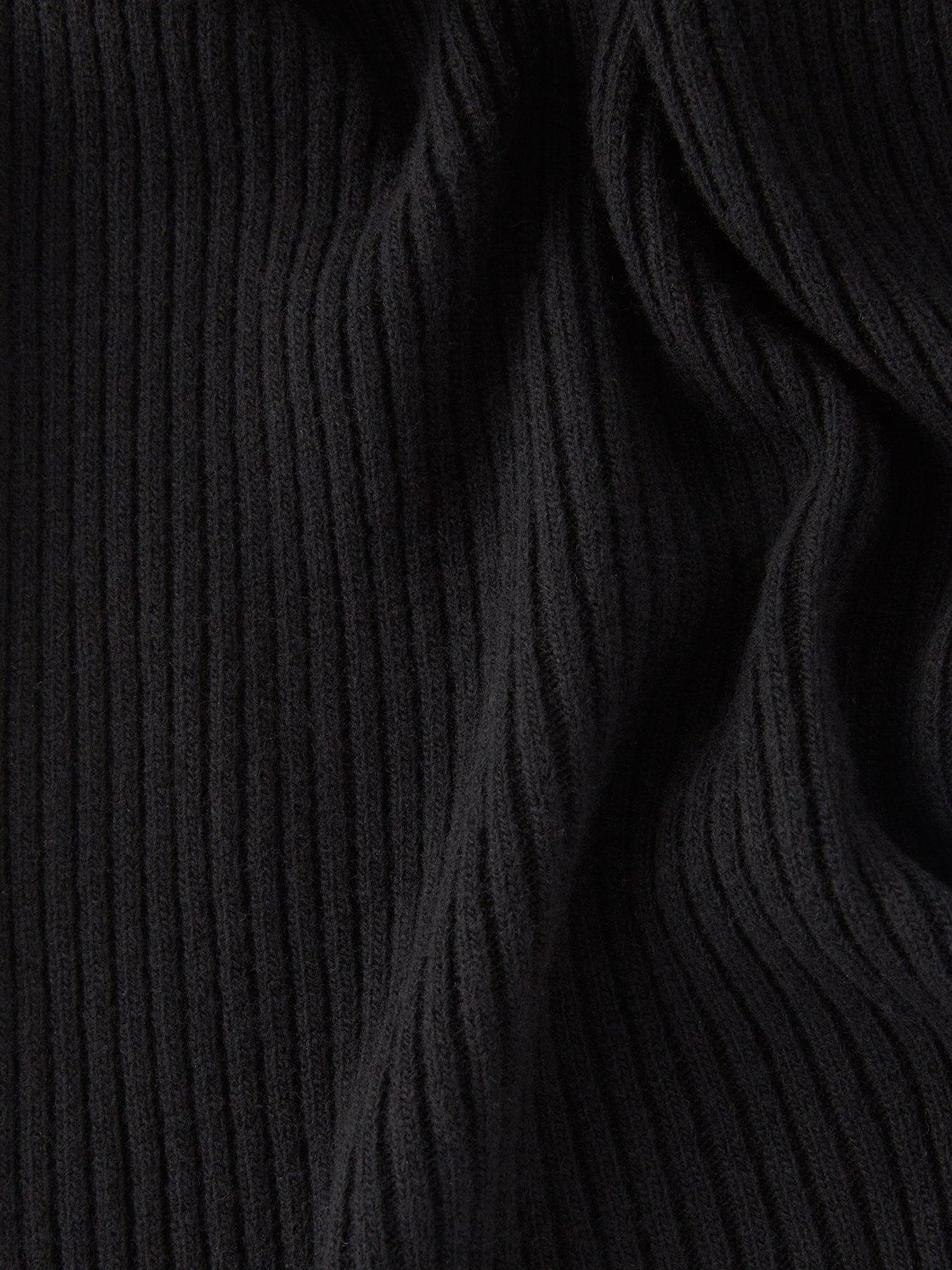 lacoste-lacoste-wool-scarf-blackoutfit