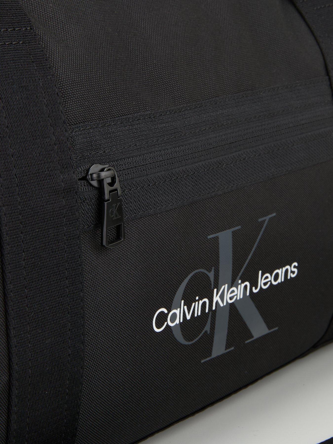 calvin-klein-jeans-sport-essentials-duffle-bag-blackoutfit