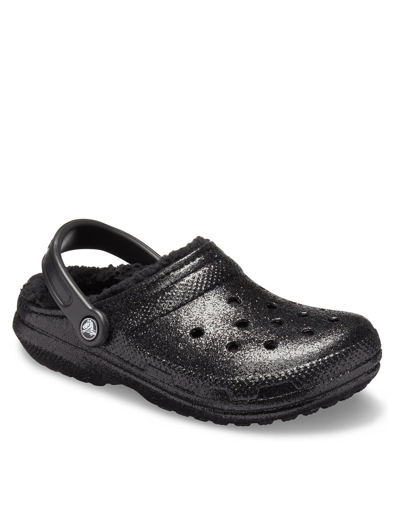 Lined crocs online black