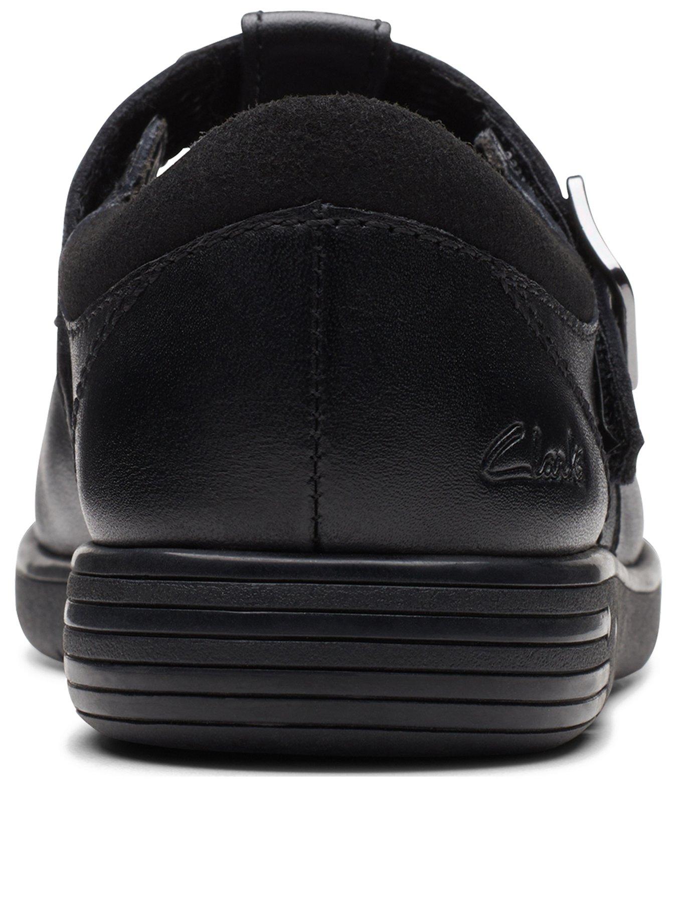 clarks-older-kid-jazzy-tap-school-shoe-blackback