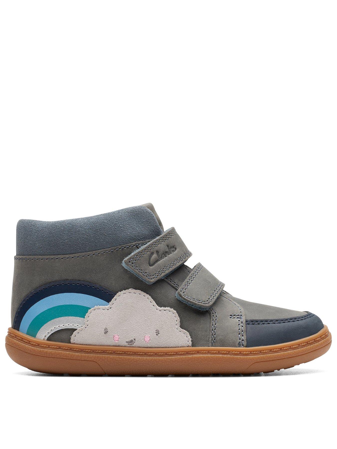 clarks junior boots