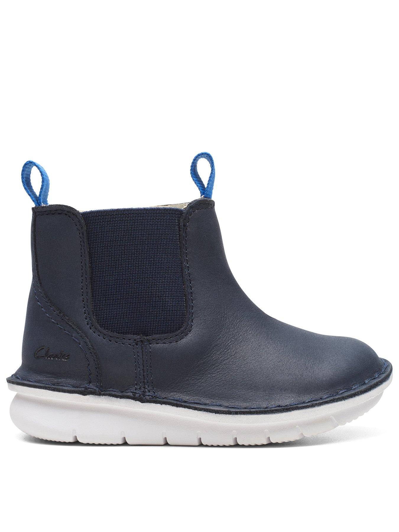 Clarks childrens hotsell goretex boots