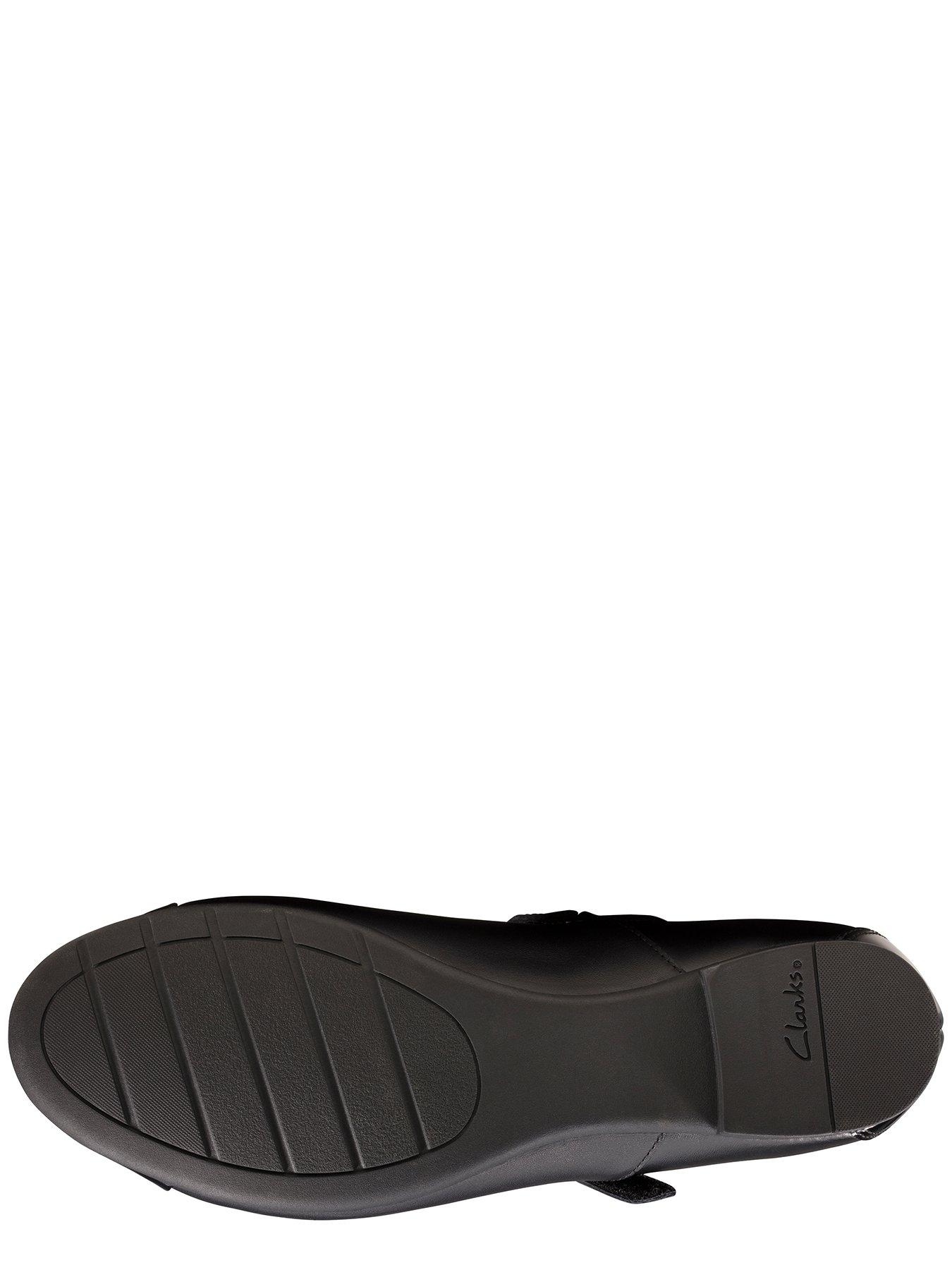 clarks-youth-scala-gem-school-shoe-blackdetail