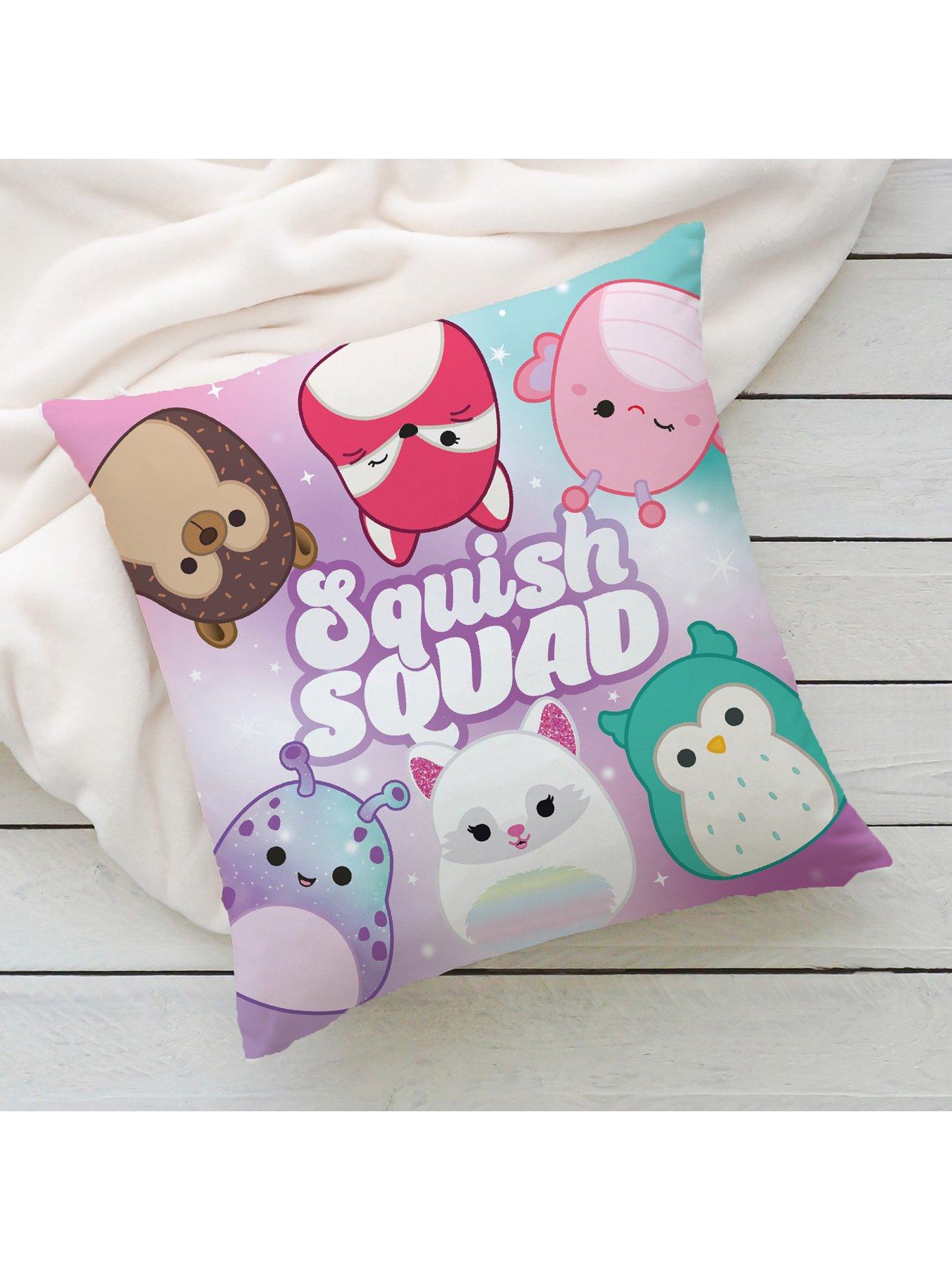 squishmallows-bright-filled-cushion-multioutfit