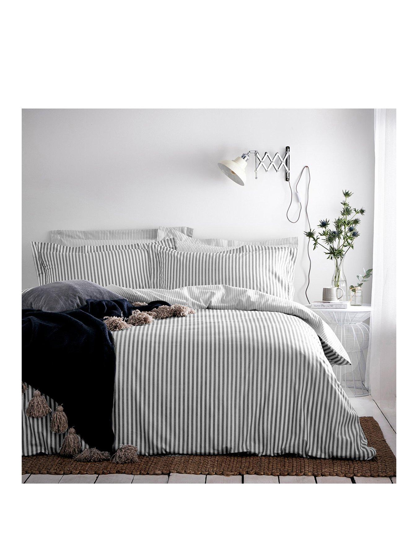 the-yard-hebden-grey-100-cotton-duvet-cover-setstillFront