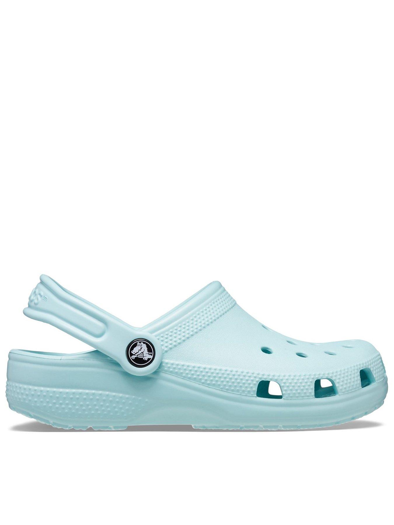 Crocs for 3 discount year old boy