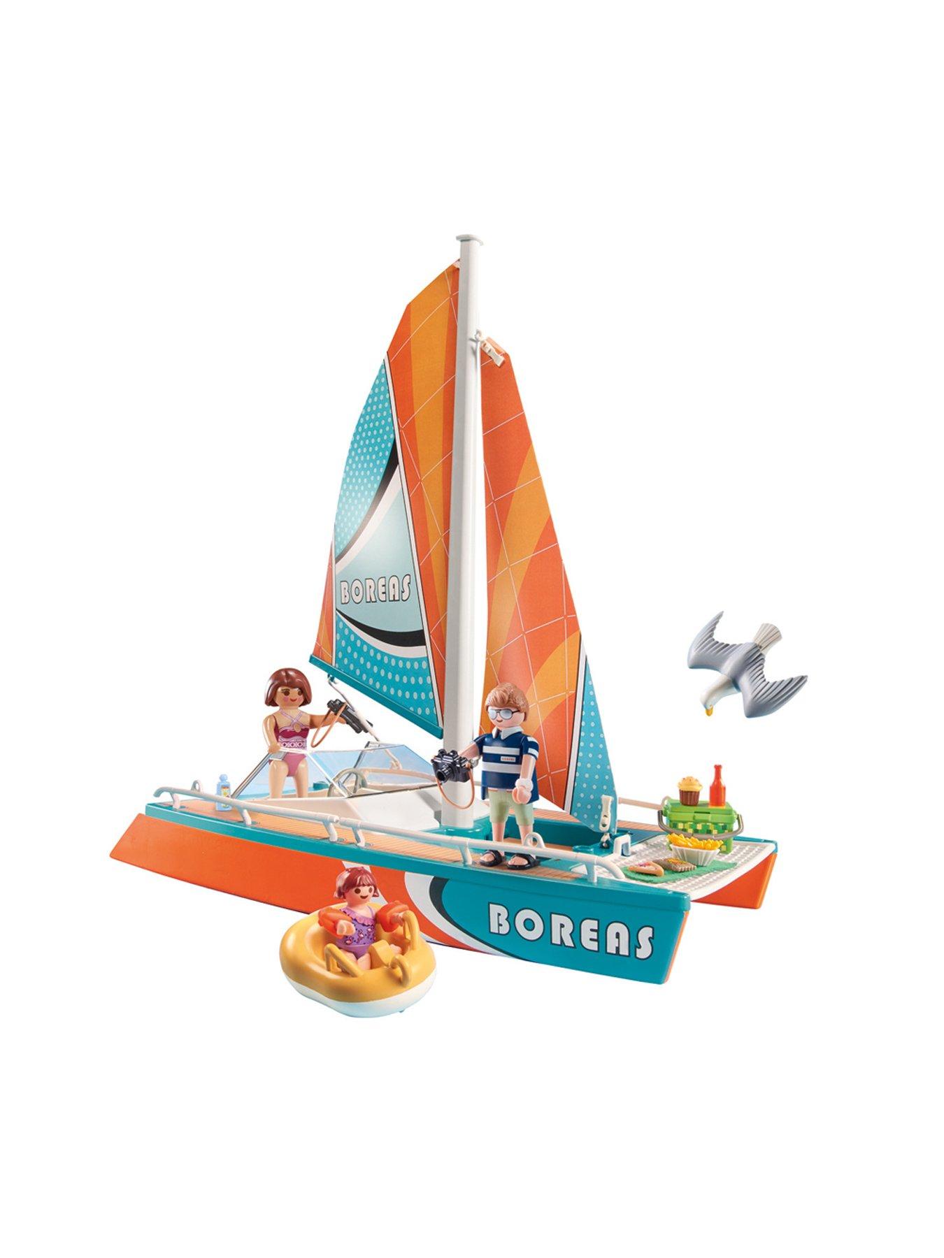 playmobil-71043-catamaran-with-underwater-motorback