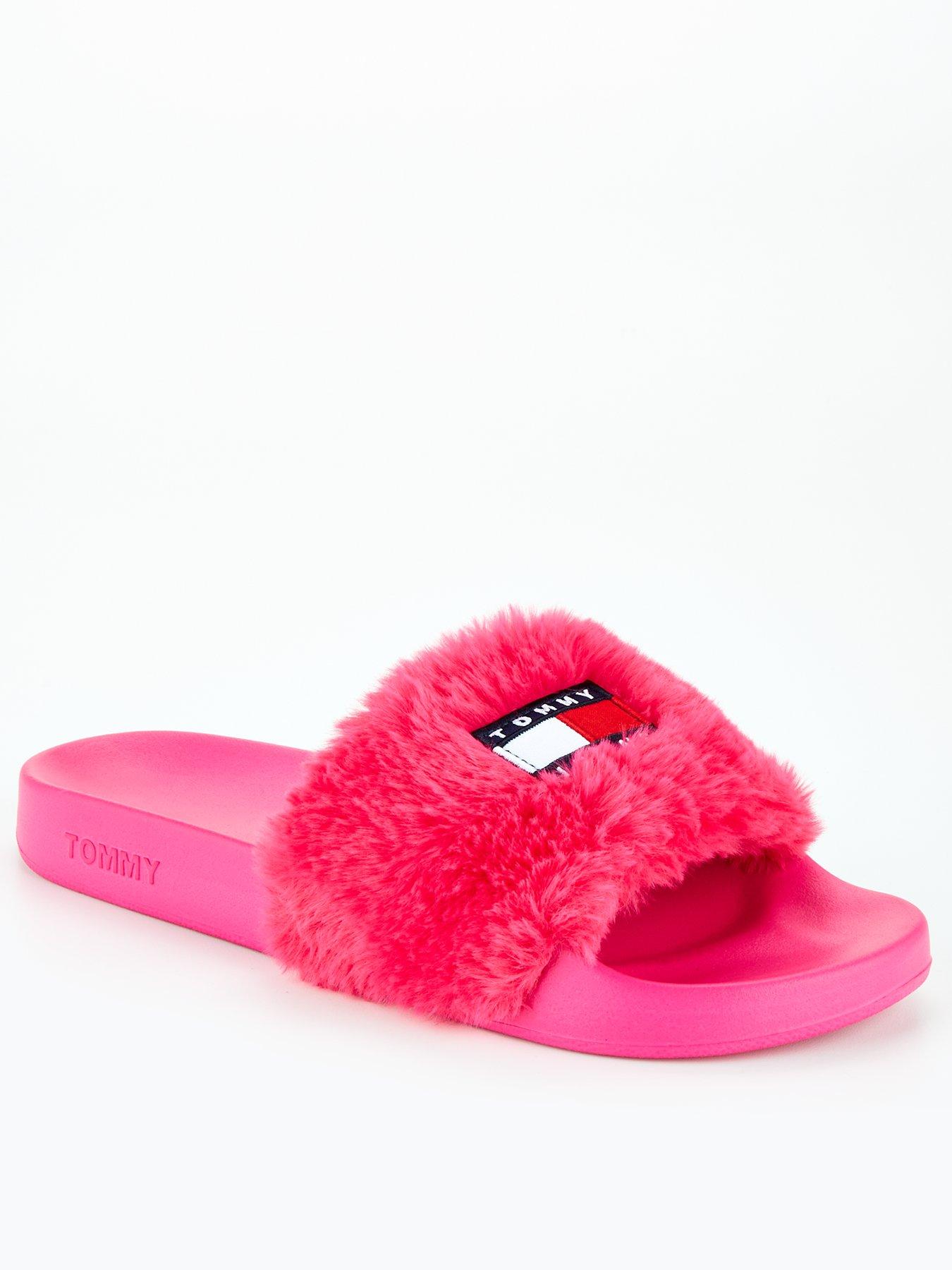 Puma furry outlet slides jeans