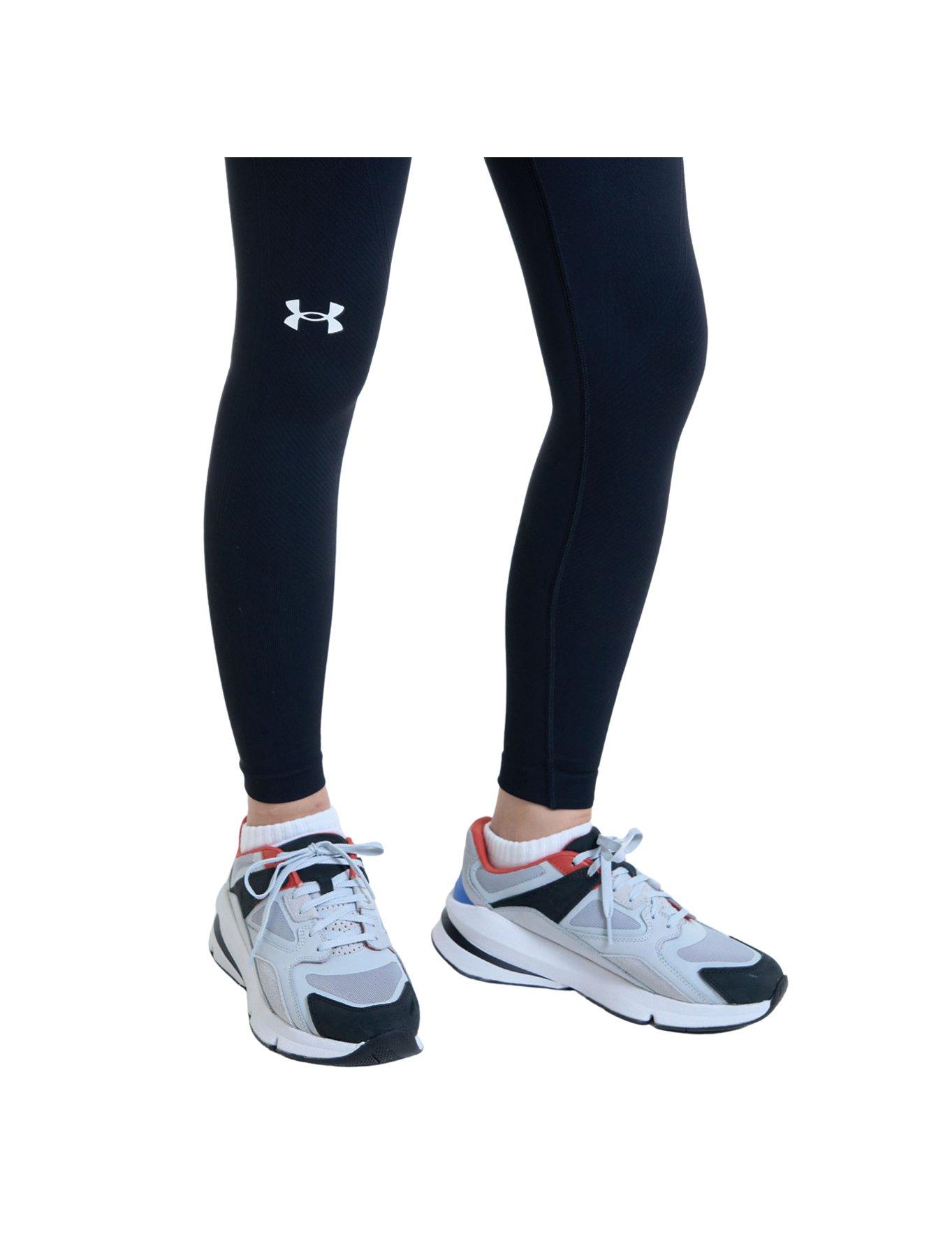 under-armour-womens-training-rival-terry-jogger-blackwhiteoutfit