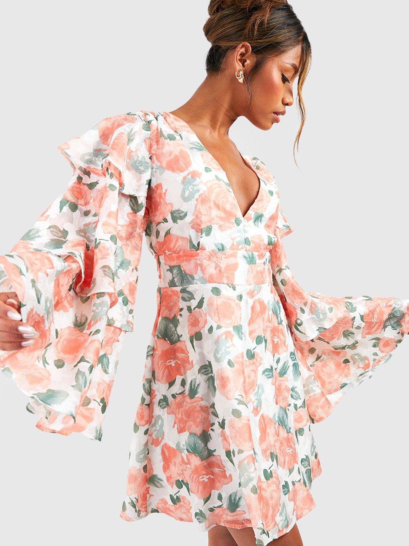 boohoo-floral-chiffon-frill-sleeve-skater-dress-coralback