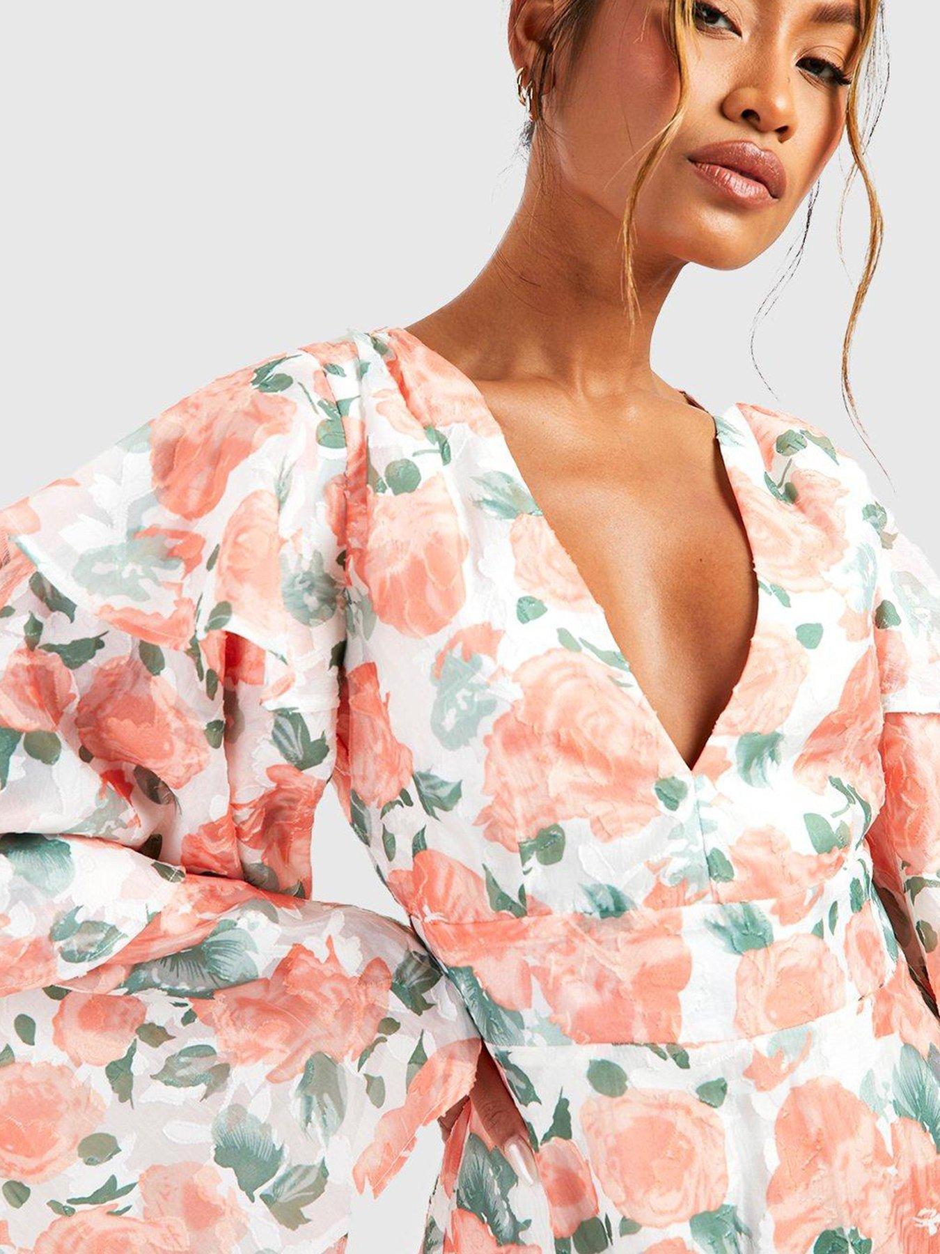 boohoo-floral-chiffon-frill-sleeve-skater-dress-coraloutfit