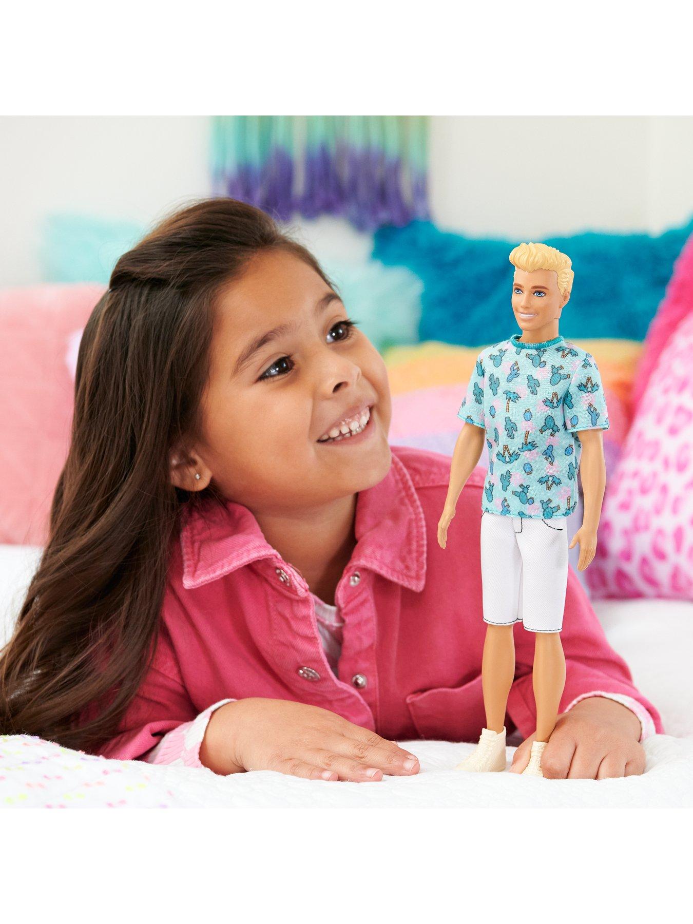 barbie-ken-fashionista-doll-211-with-blonde-hair-and-cactus-teeback