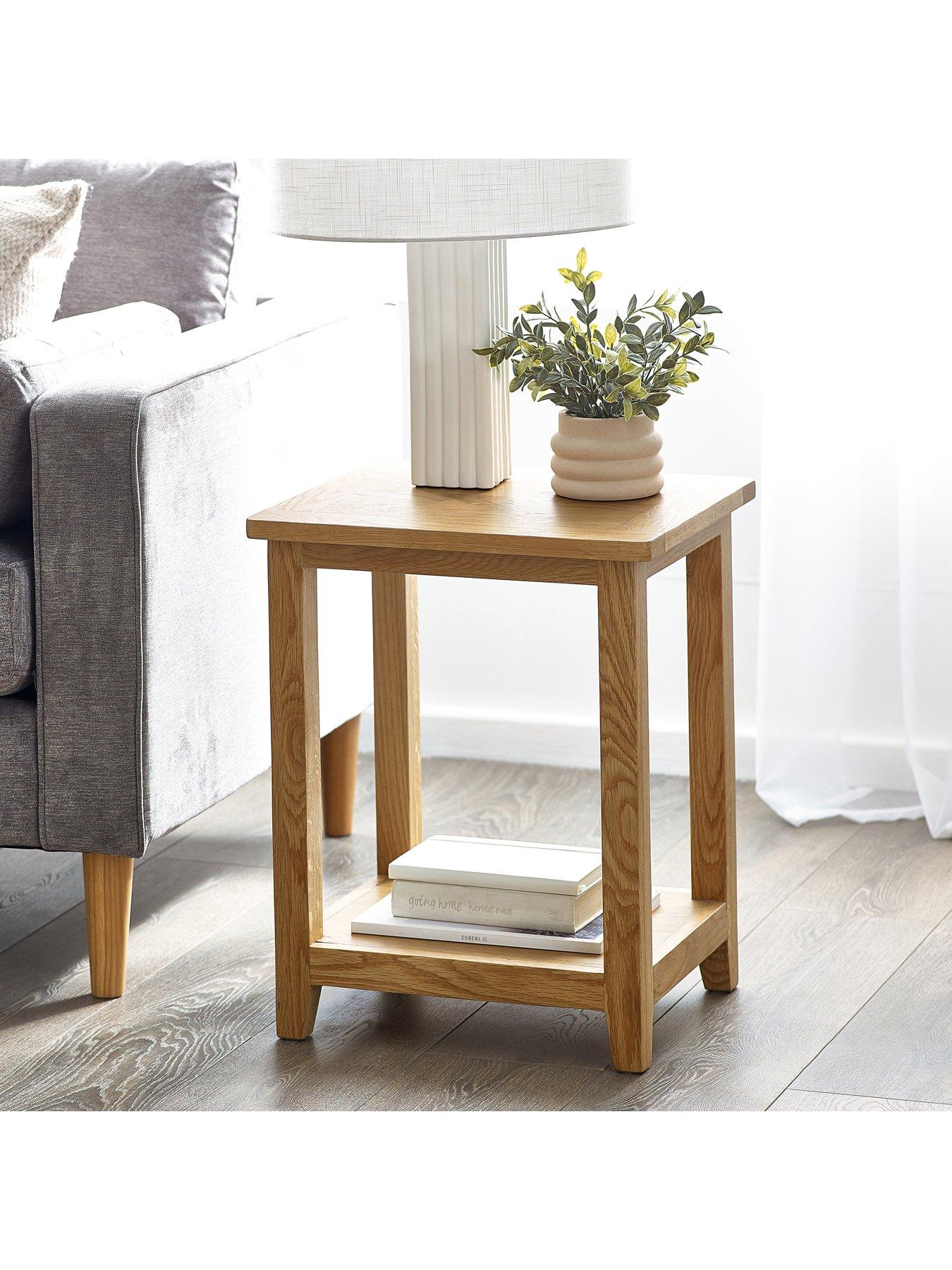 undefined Mallory Ready Assembled Solid Oak/Oak Veneer Lamp Table
