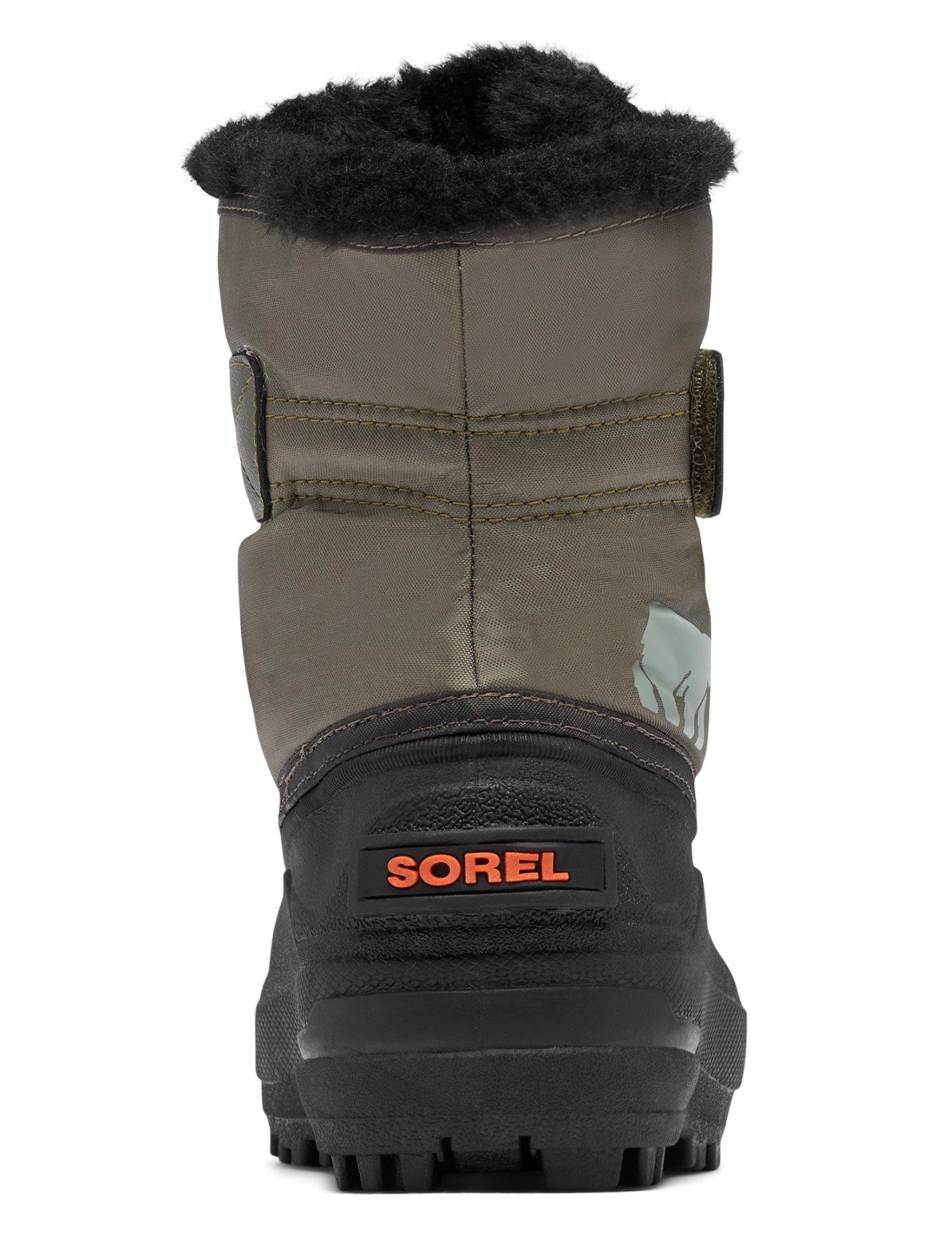 sorel-younger-kids-snow-commander-insulated-snow-boot-khakioutfit