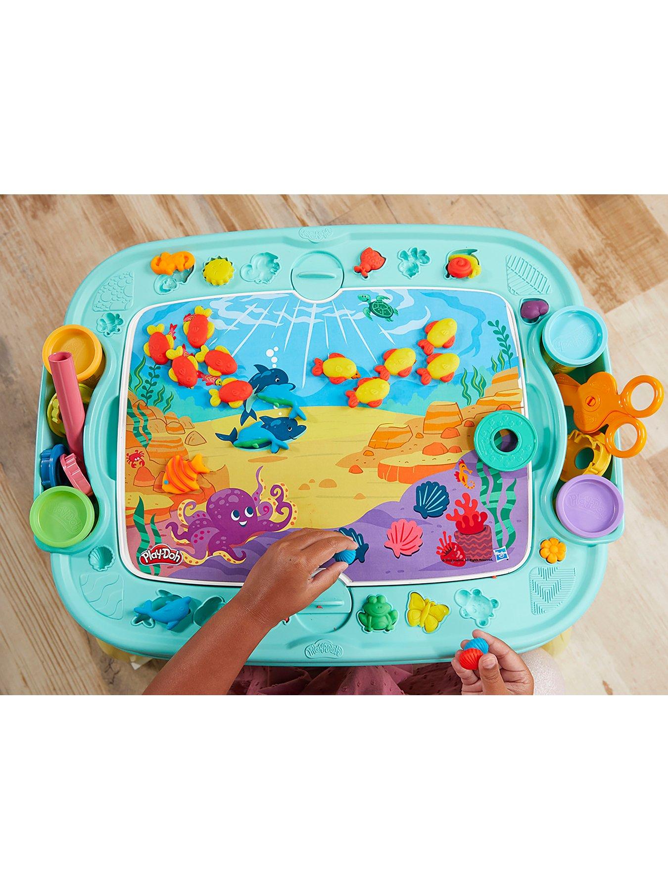 play-doh-all-in-one-creativity-starter-stationdetail