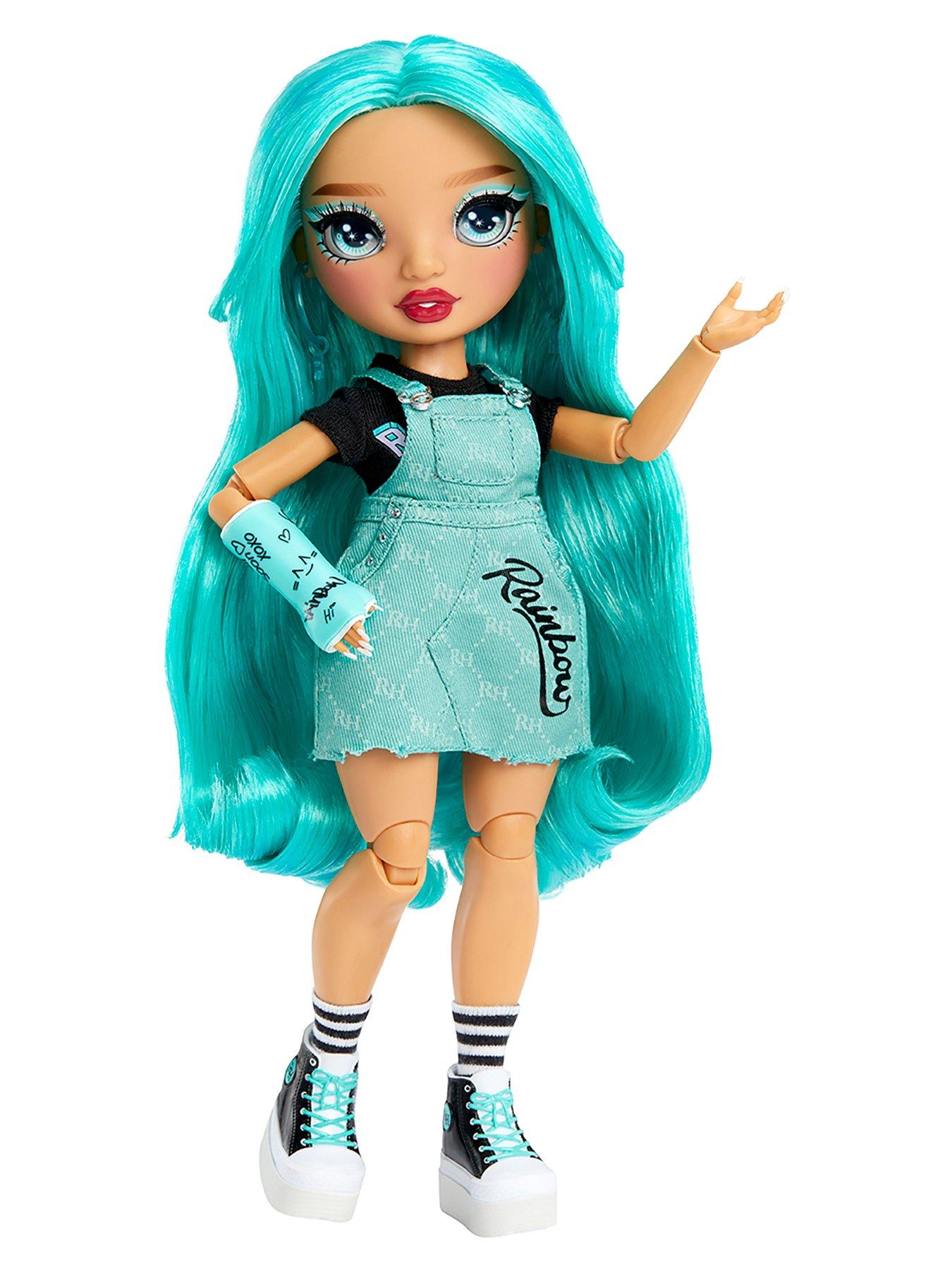 Rainbow High Kia Hart Fashion Doll with 2 Complete Mix & Match Designer  Outfits and Accessories, Fully Posable, Toys for Kids & Gift for  Collectors